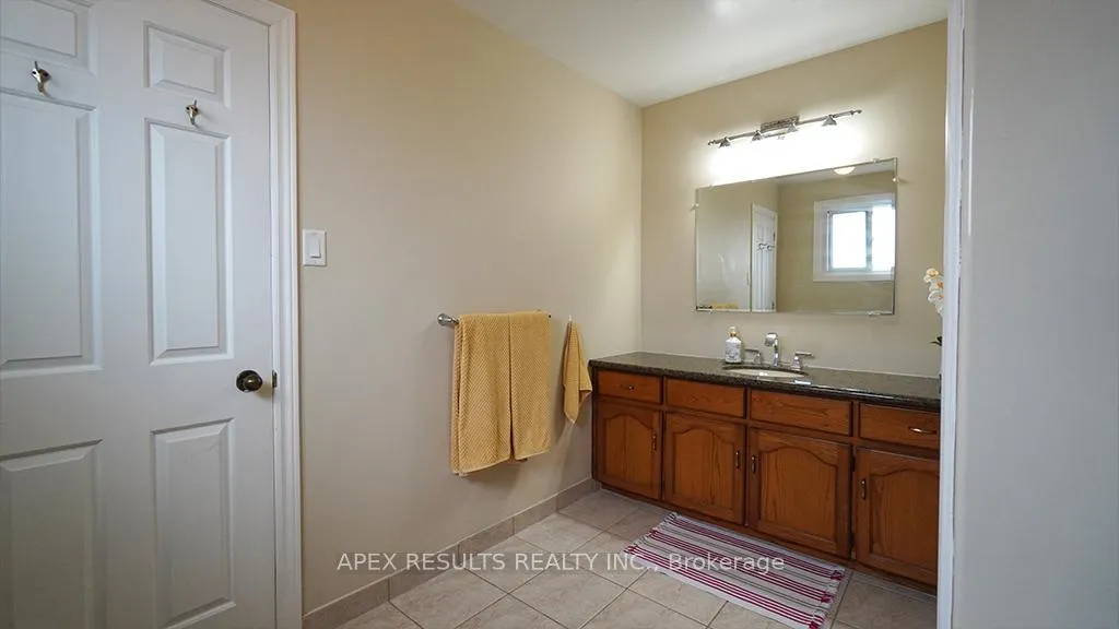 Photo 23 of 795 Upper Horning Road, Hamilton, Gurnett — HOMEH
