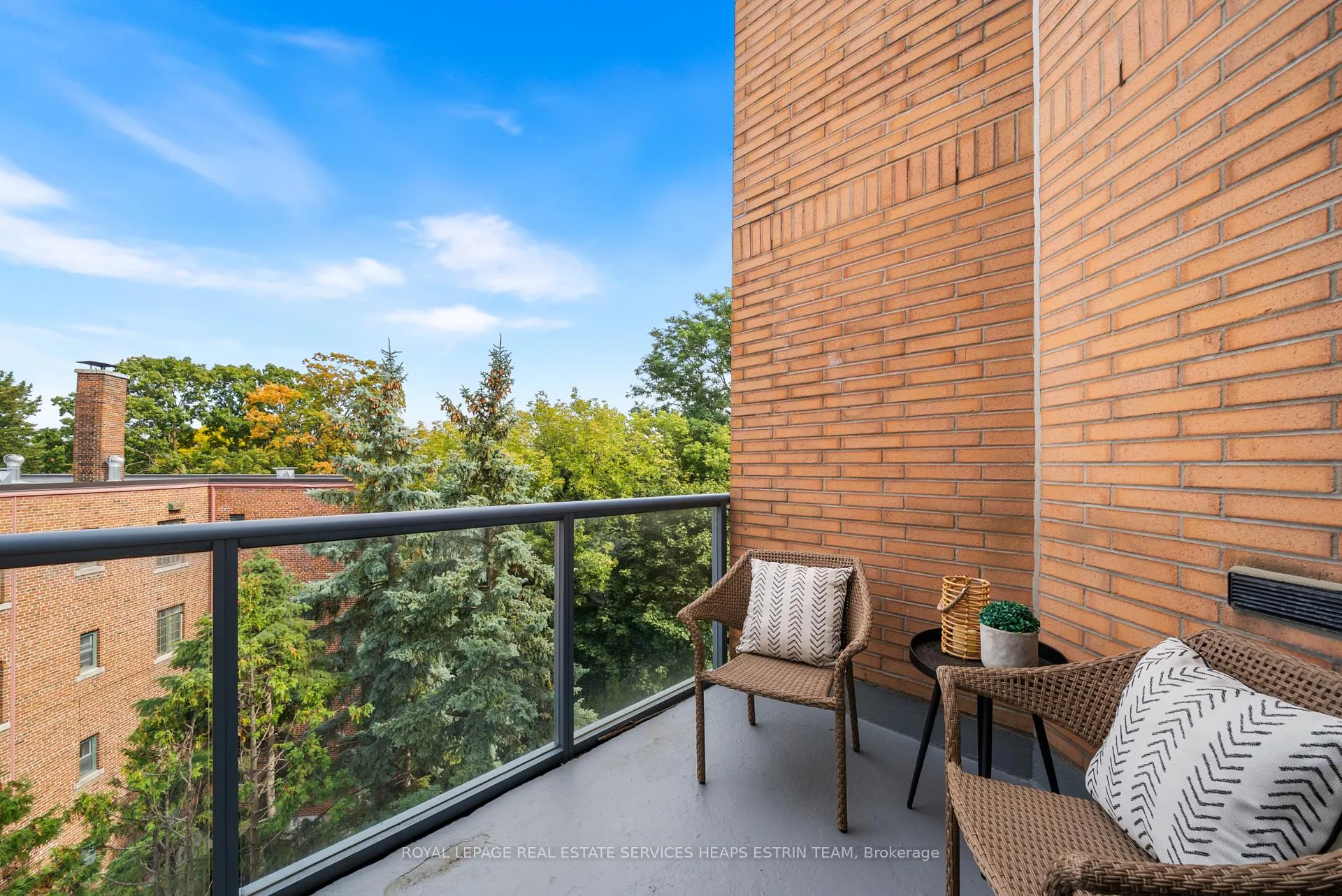 Photo 6 of Unit 713, 2727 Yonge Street, Toronto, Lawrence Park South — HOMEH