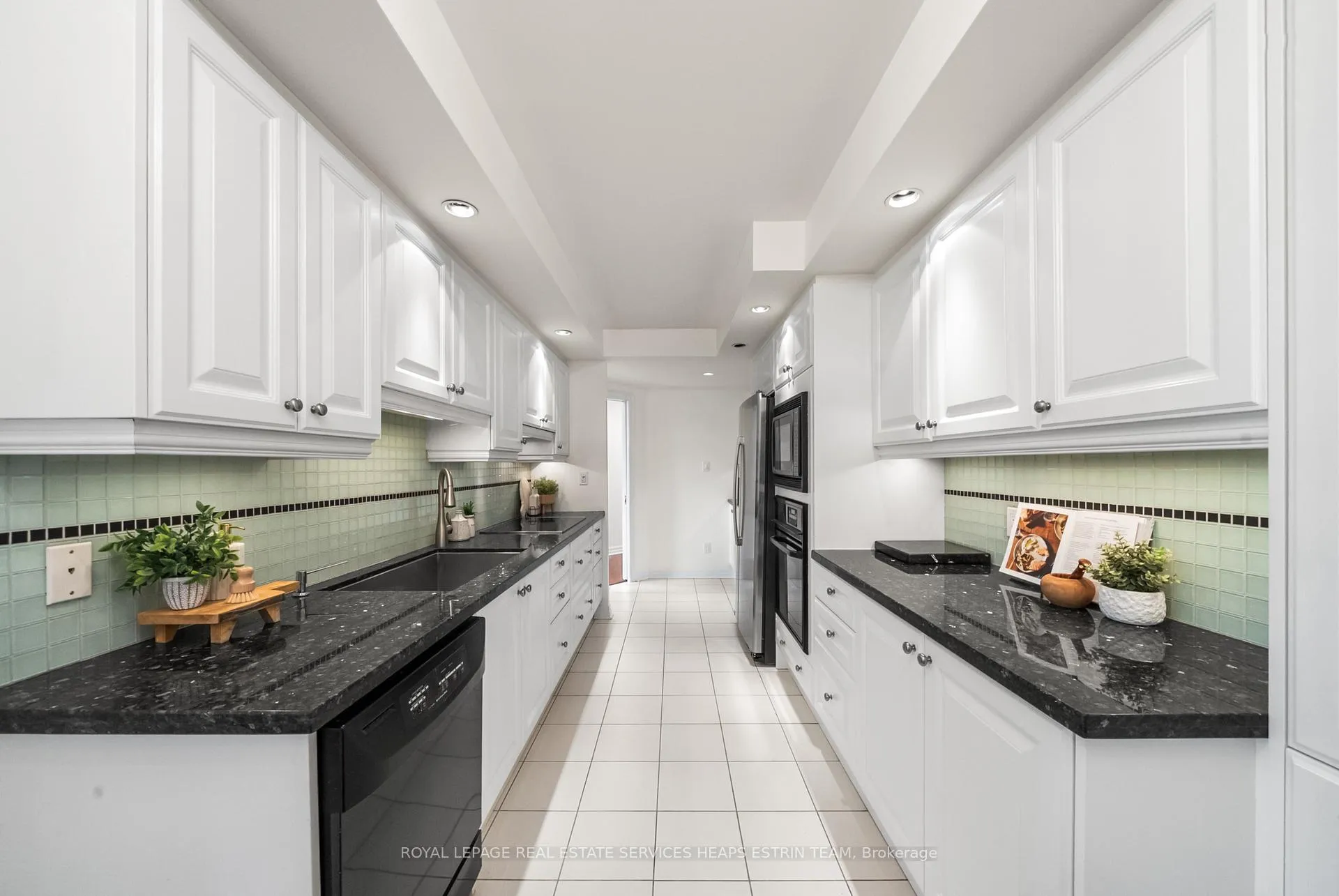 Photo 15 of Unit 713, 2727 Yonge Street, Toronto, Lawrence Park South — HOMEH