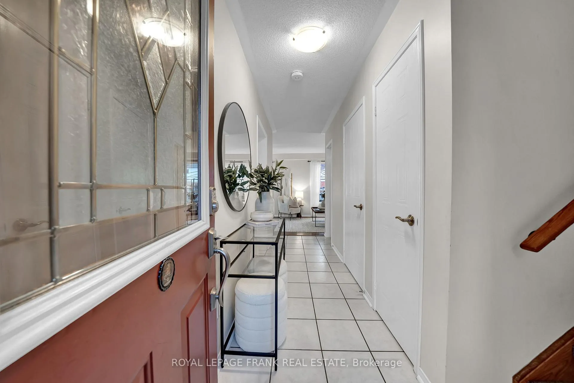 Photo 2 of 146 Wilkins Crescent, Clarington, Courtice — HOMEH