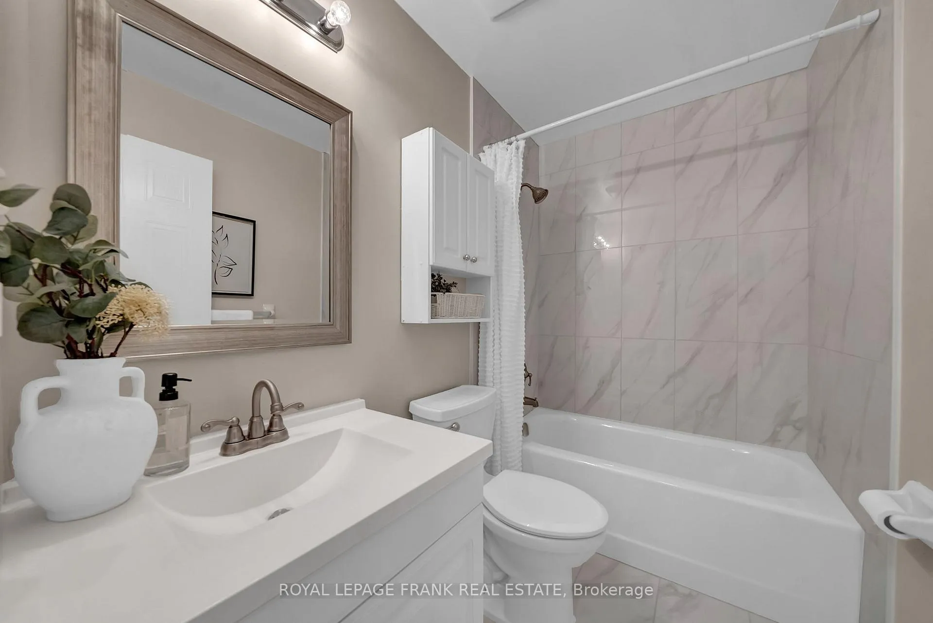 Photo 18 of 146 Wilkins Crescent, Clarington, Courtice — HOMEH