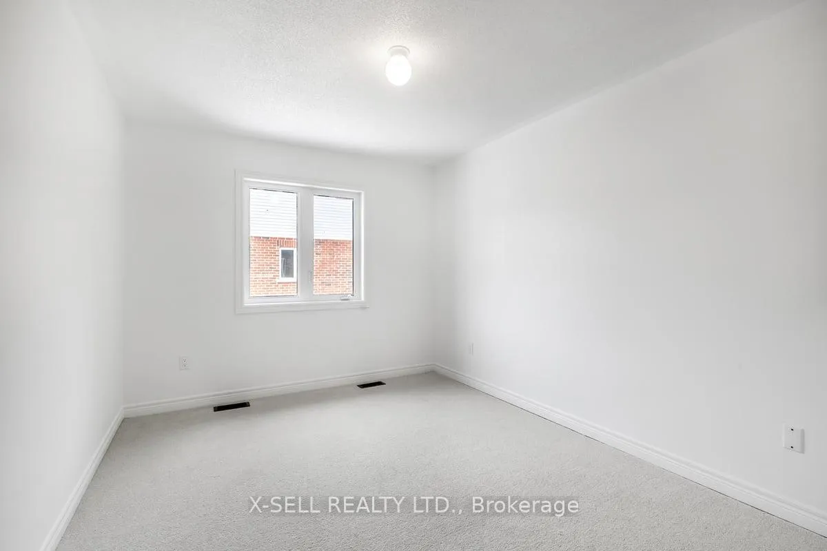 Photo 21 of 1196 Jim Brewster Circle, Oshawa, Eastdale — HOMEH
