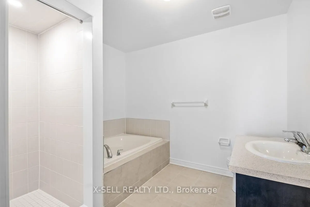 Photo 25 of 1196 Jim Brewster Circle, Oshawa, Eastdale — HOMEH