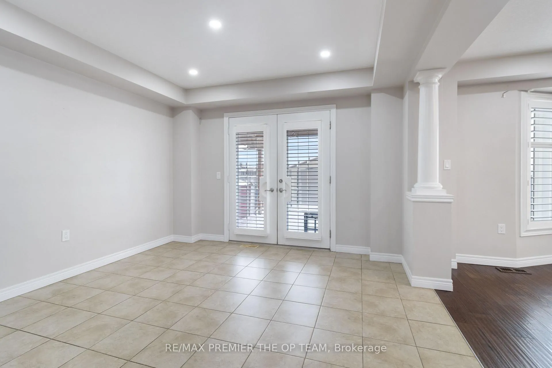 Photo 12 of 147 Pelech Crescent N, Hamilton, Hannon — HOMEH