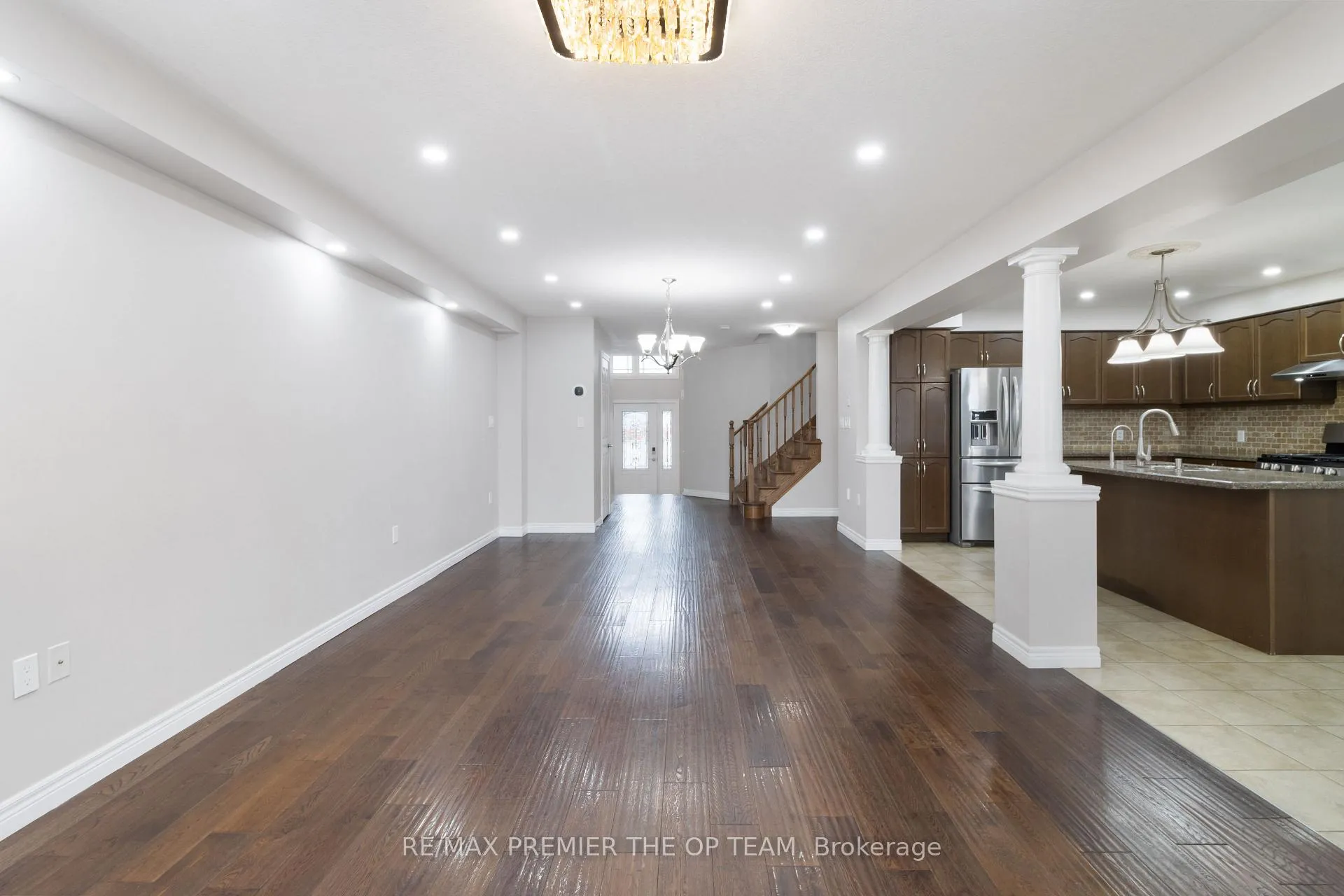 Photo 23 of 147 Pelech Crescent N, Hamilton, Hannon — HOMEH