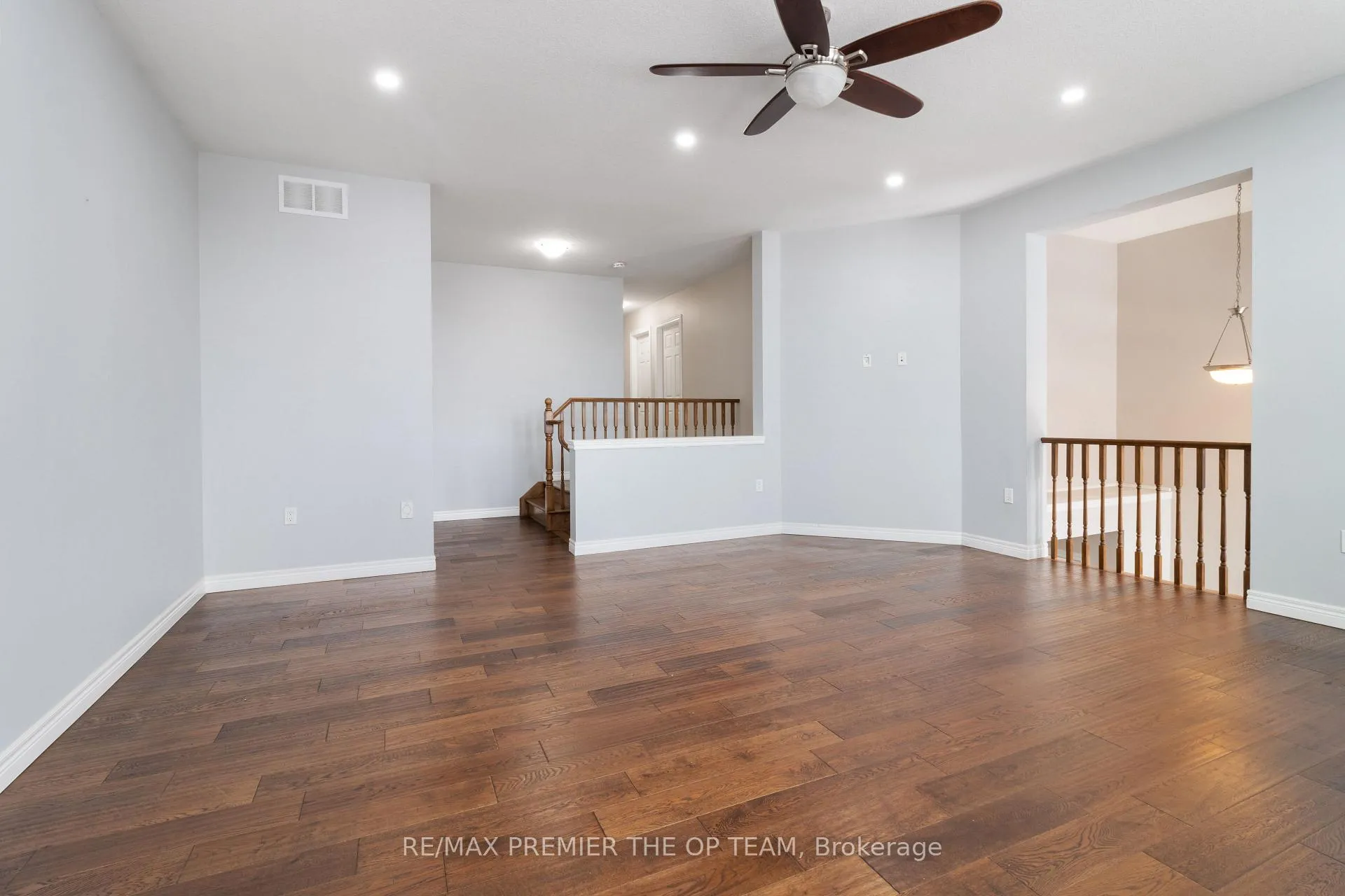 Photo 26 of 147 Pelech Crescent N, Hamilton, Hannon — HOMEH