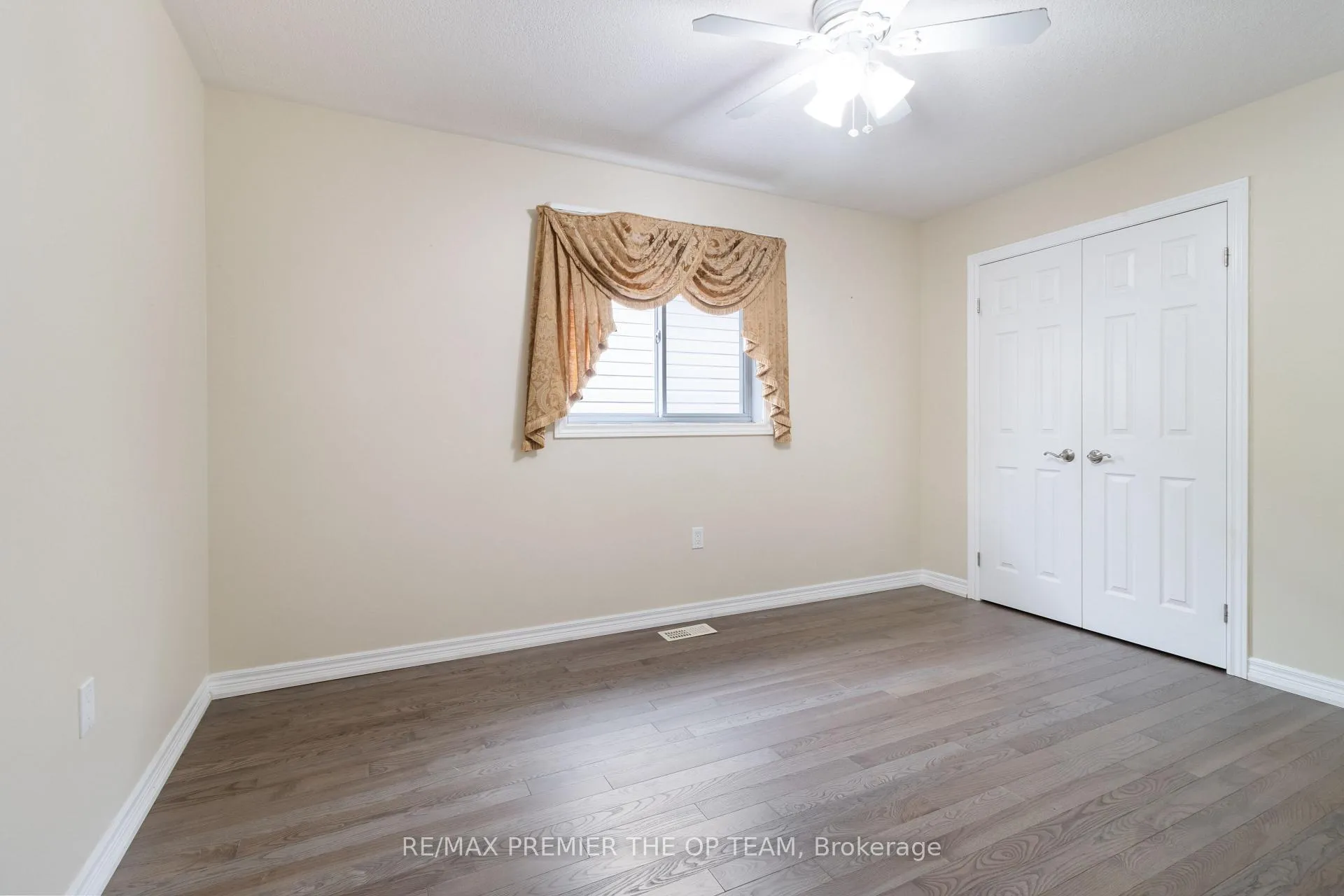 Photo 28 of 147 Pelech Crescent N, Hamilton, Hannon — HOMEH
