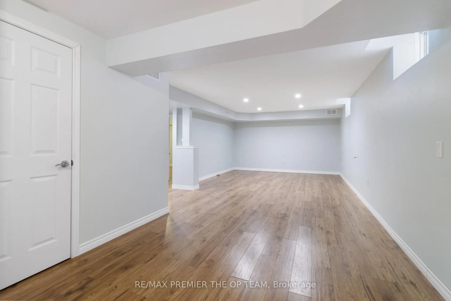 Photo 41 of 147 Pelech Crescent N, Hamilton, Hannon — HOMEH