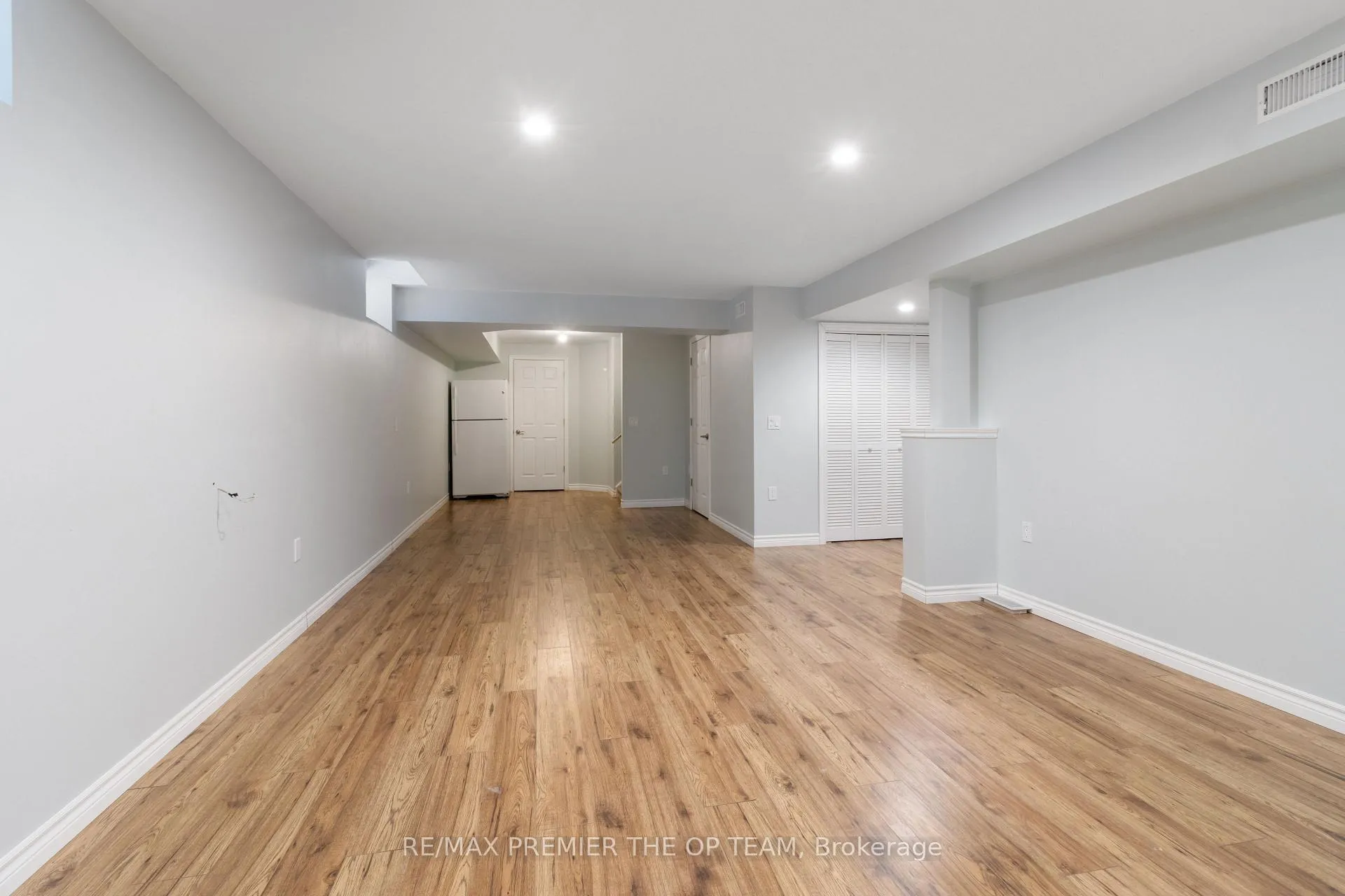 Photo 43 of 147 Pelech Crescent N, Hamilton, Hannon — HOMEH
