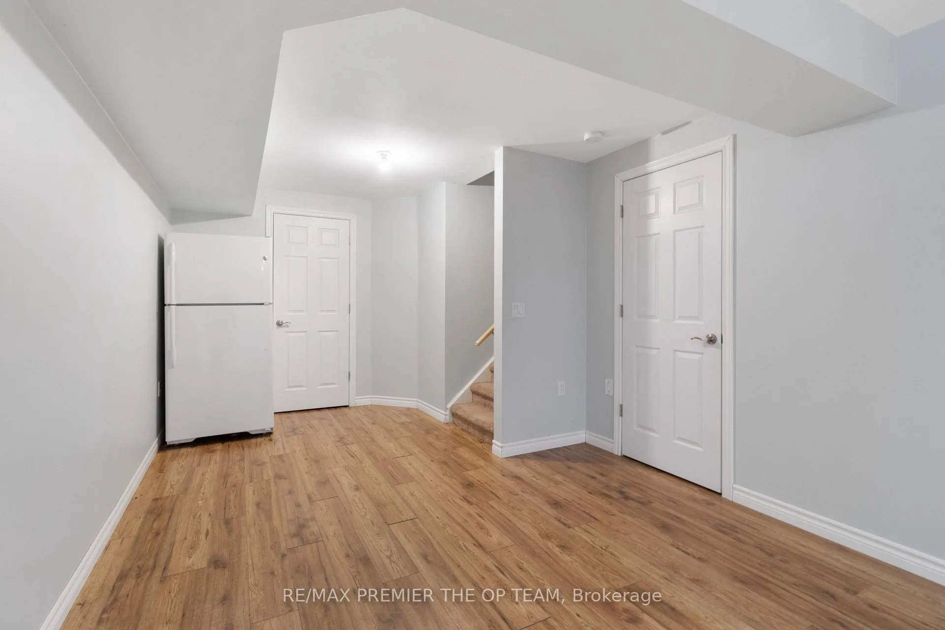 Photo 44 of 147 Pelech Crescent N, Hamilton, Hannon — HOMEH