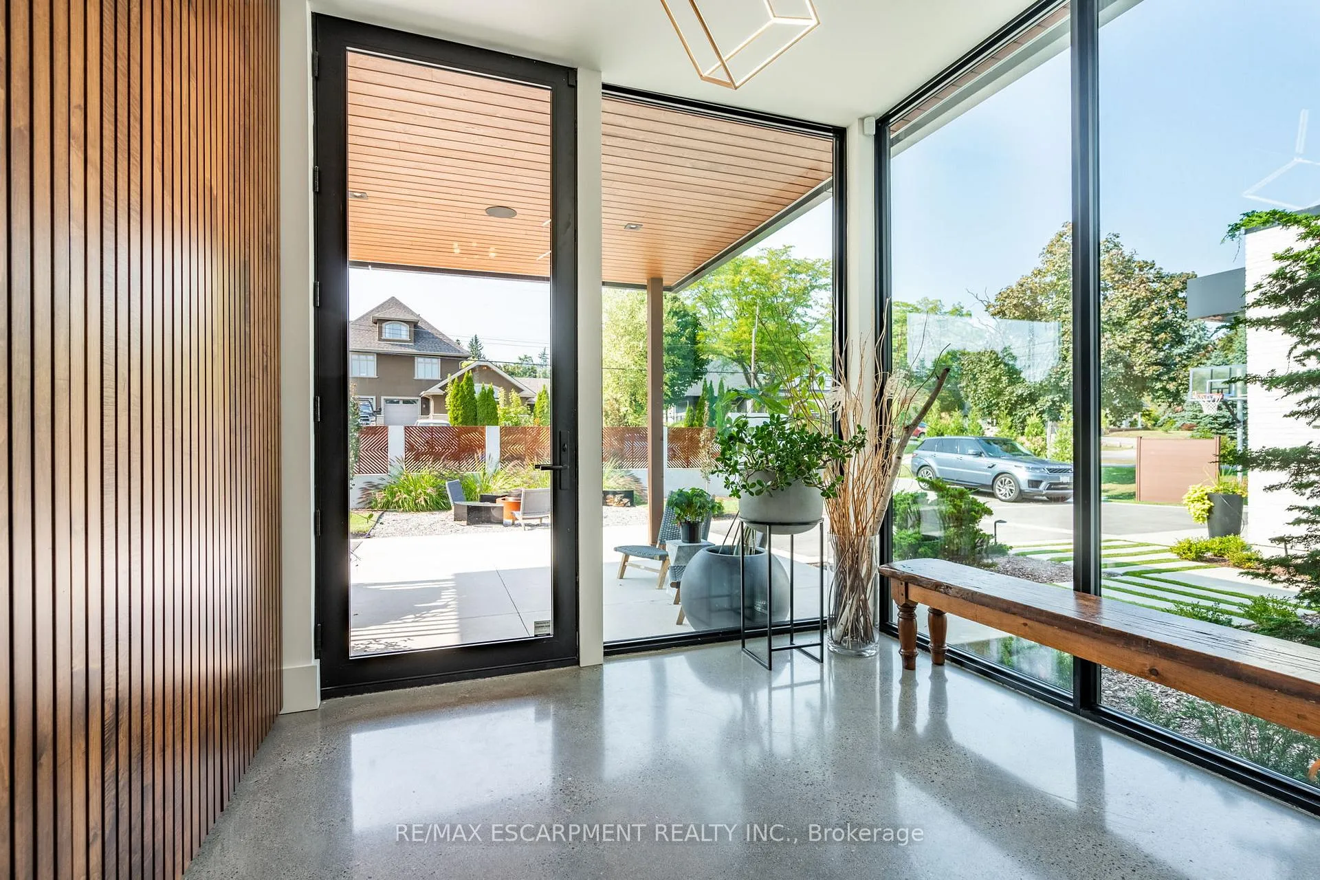 Photo 5 of 97 Overdale Avenue, Hamilton, Waterdown — HOMEH
