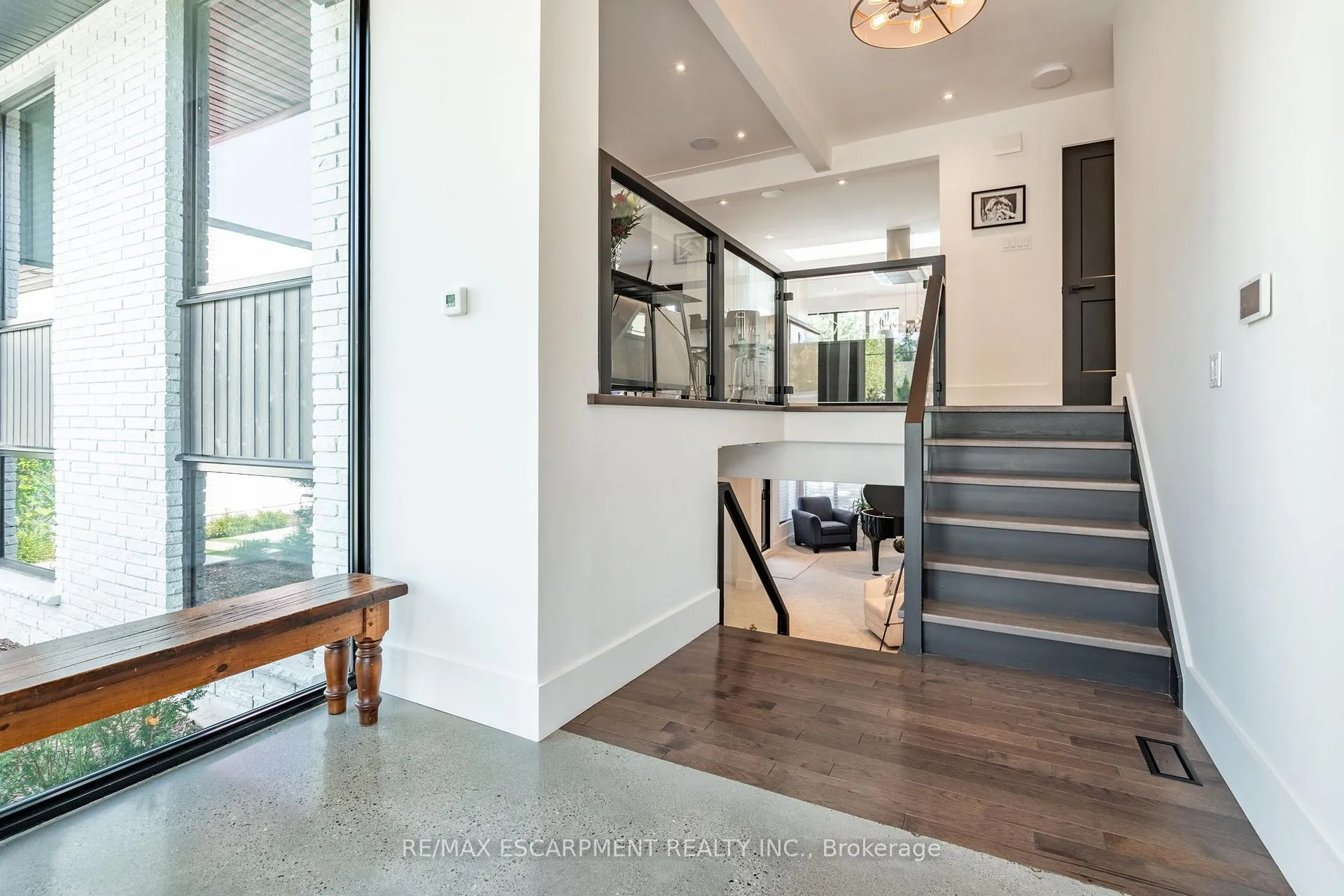 Photo 6 of 97 Overdale Avenue, Hamilton, Waterdown — HOMEH