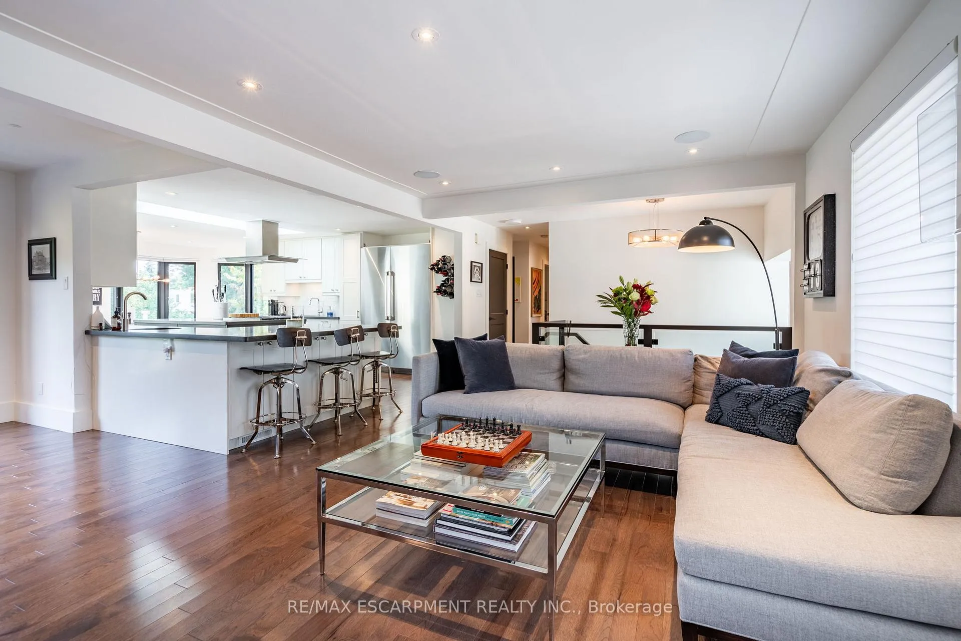 Photo 9 of 97 Overdale Avenue, Hamilton, Waterdown — HOMEH