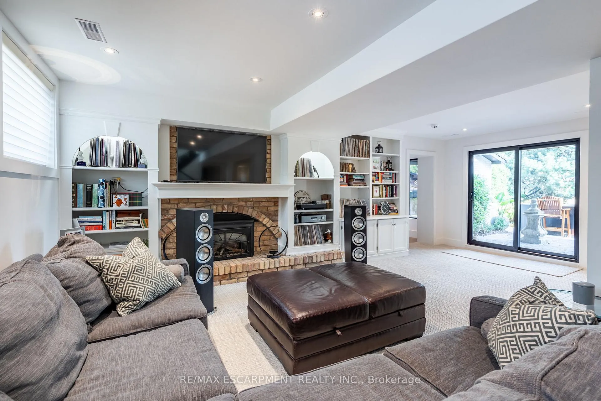 Photo 22 of 97 Overdale Avenue, Hamilton, Waterdown — HOMEH