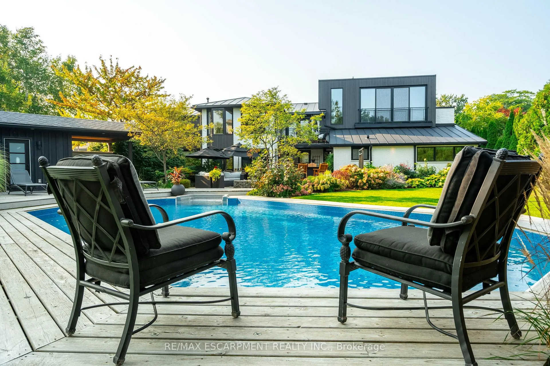 Photo 32 of 97 Overdale Avenue, Hamilton, Waterdown — HOMEH
