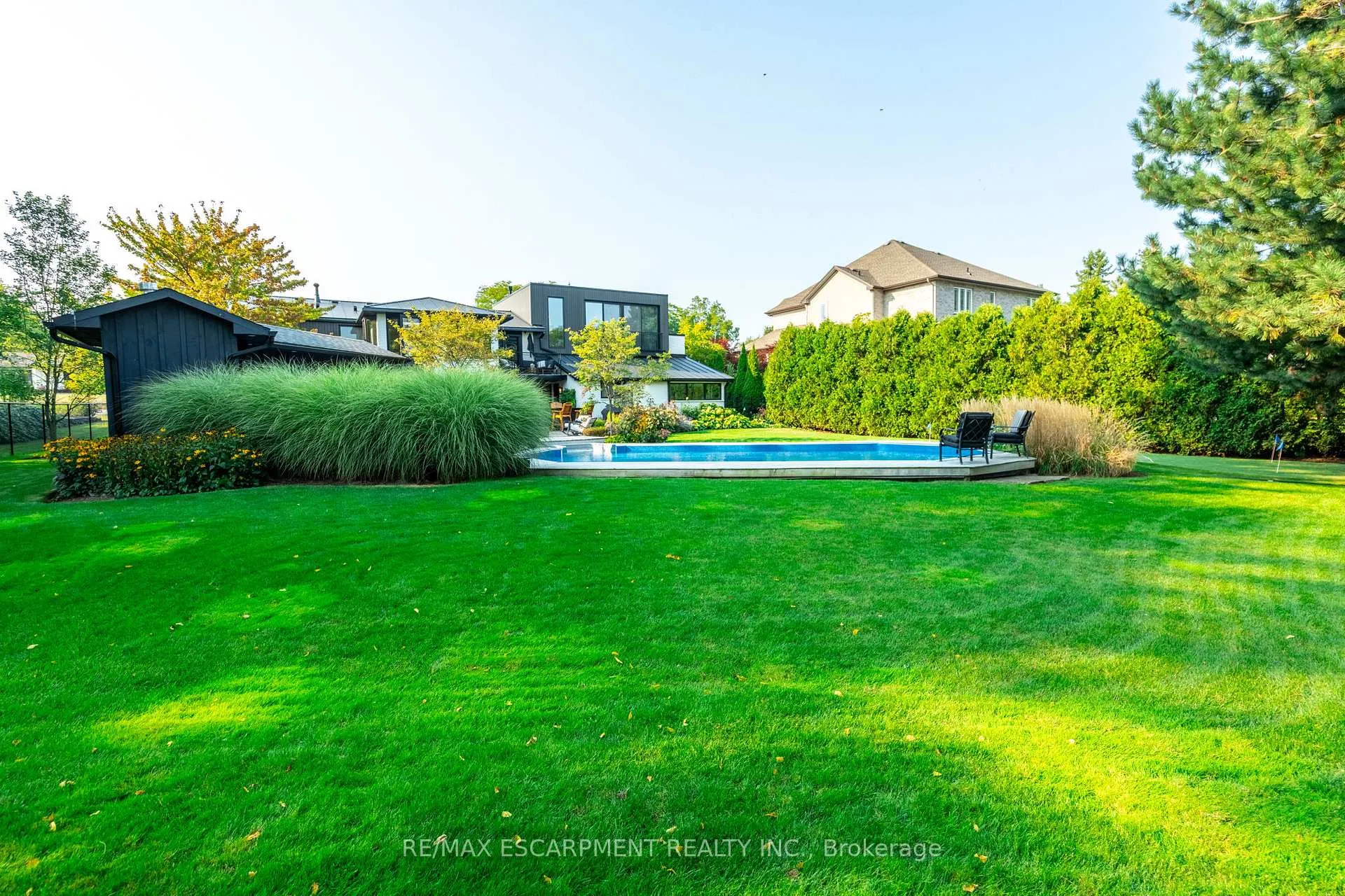 Photo 37 of 97 Overdale Avenue, Hamilton, Waterdown — HOMEH