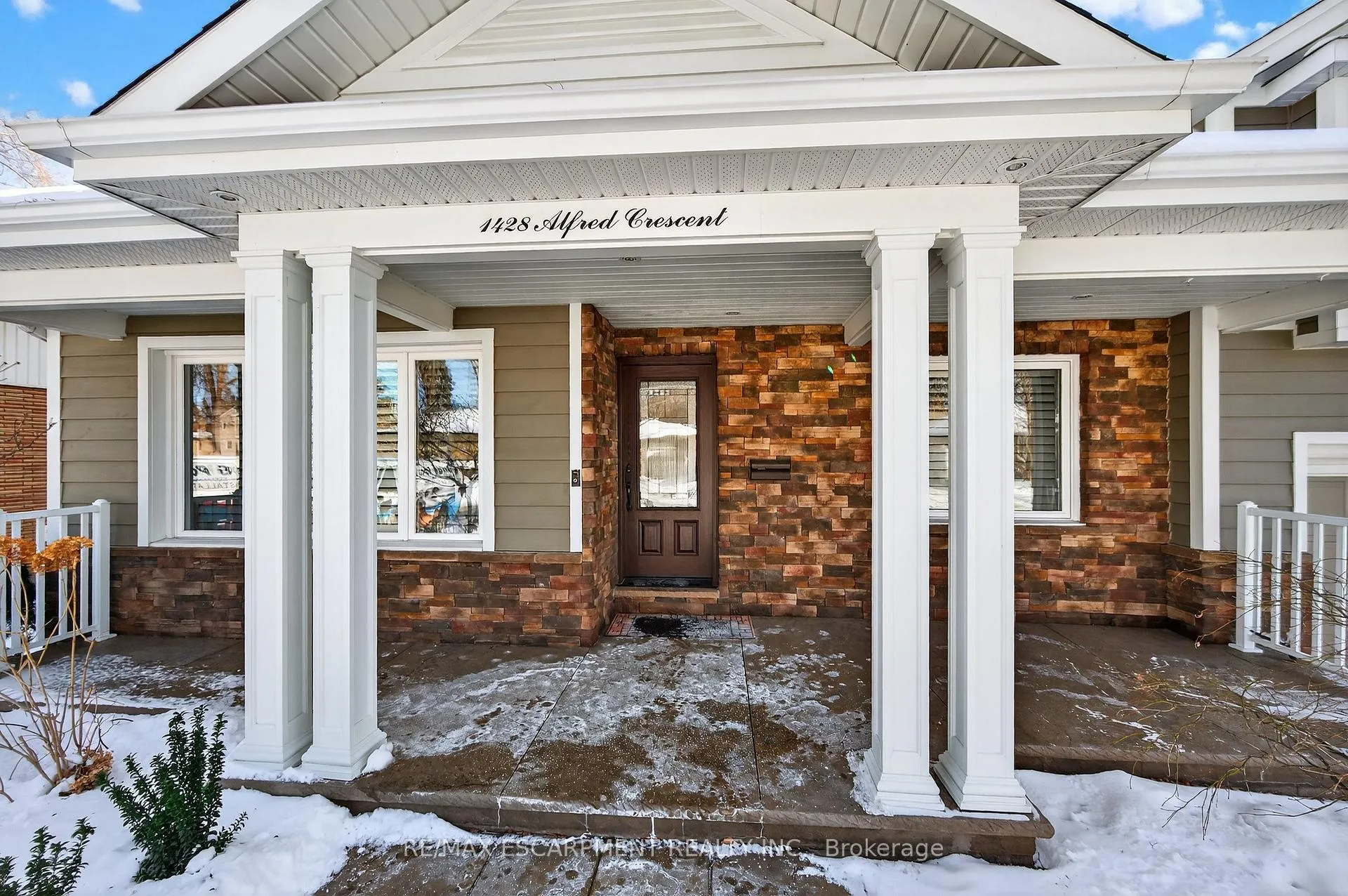 Photo 3 of 1428 Alfred Crescent, Burlington, Brant — HOMEH