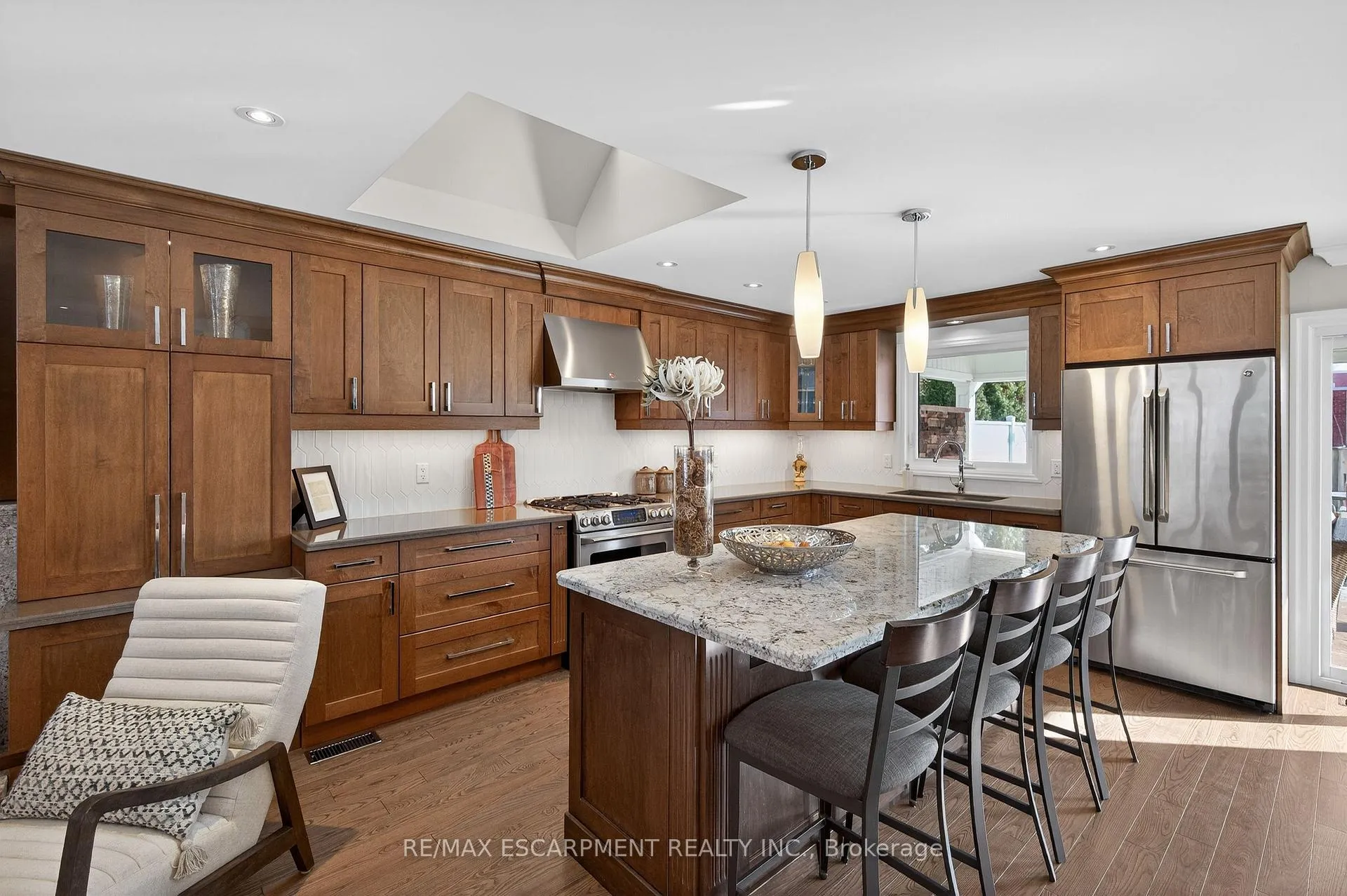 Photo 9 of 1428 Alfred Crescent, Burlington, Brant — HOMEH