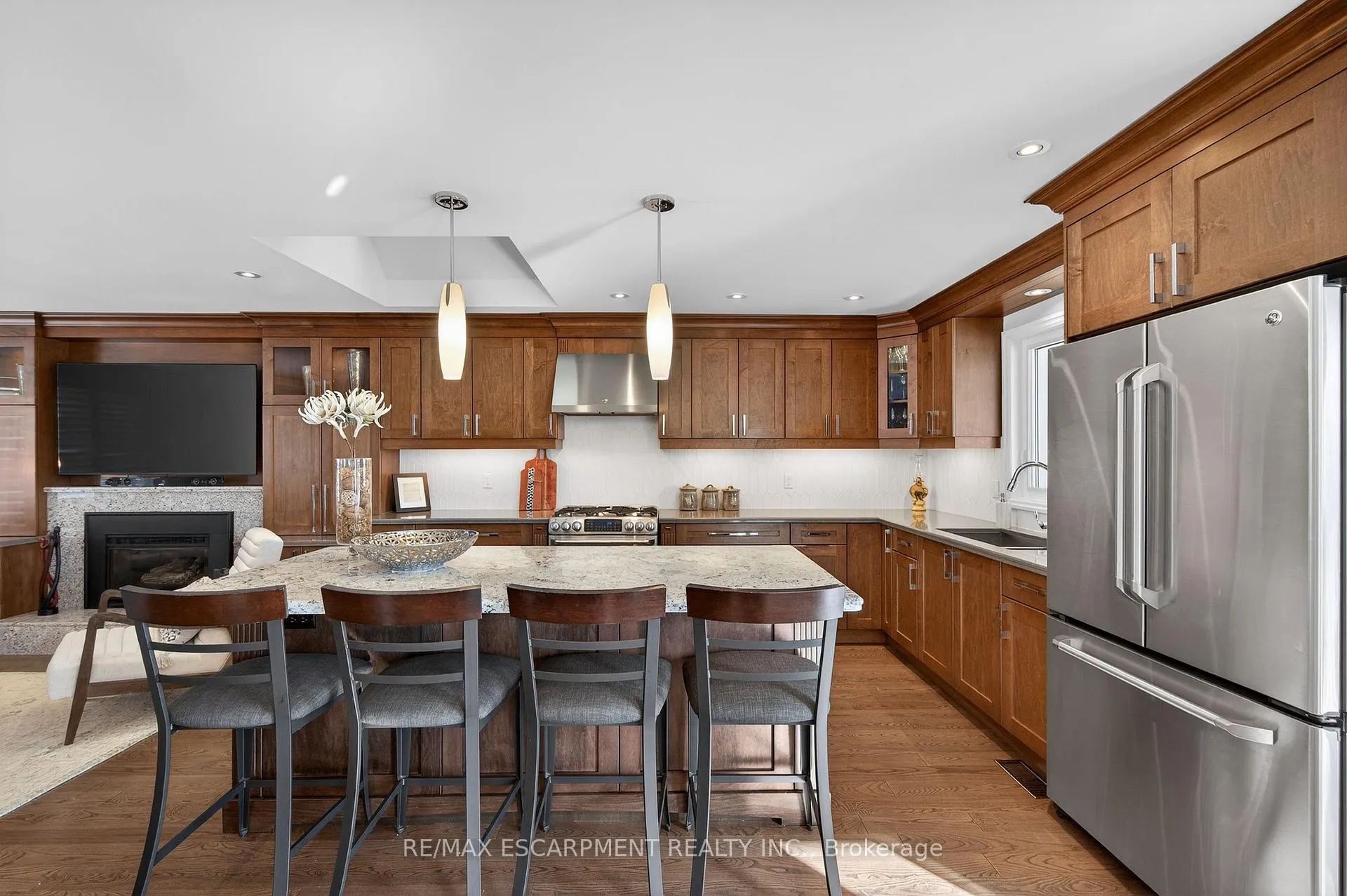 Photo 12 of 1428 Alfred Crescent, Burlington, Brant — HOMEH