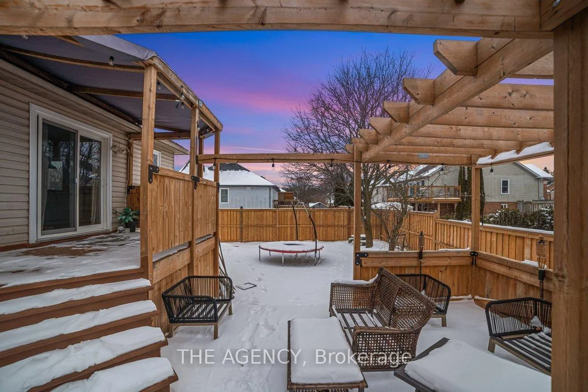 Photo 39 of 1806 Edenwood Drive, Oshawa, Samac — HOMEH
