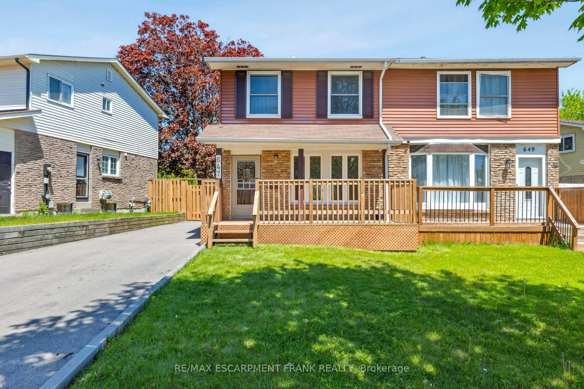 Photo 2 of 647 Balsam Crescent, Oshawa, Lakeview — HOMEH