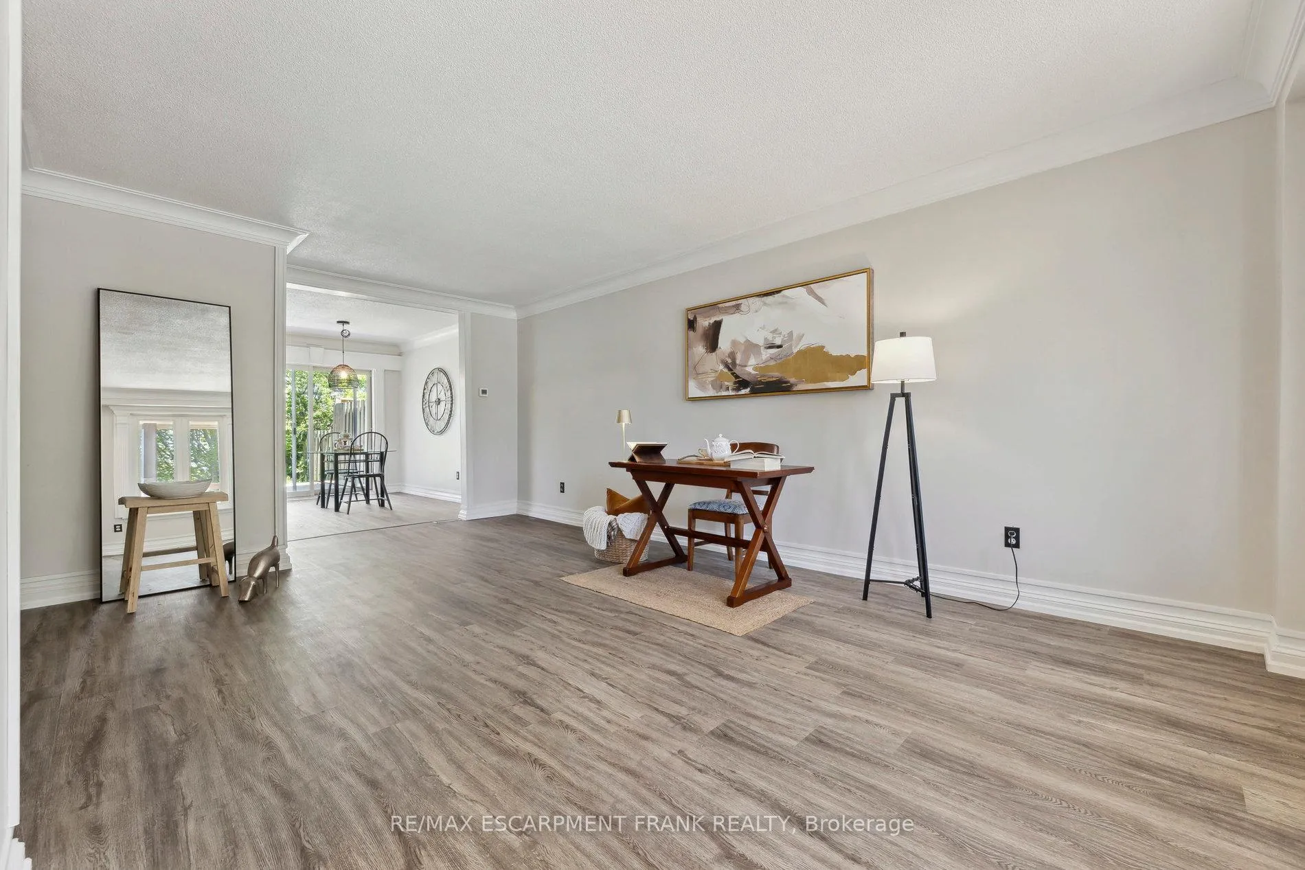 Photo 6 of 647 Balsam Crescent, Oshawa, Lakeview — HOMEH