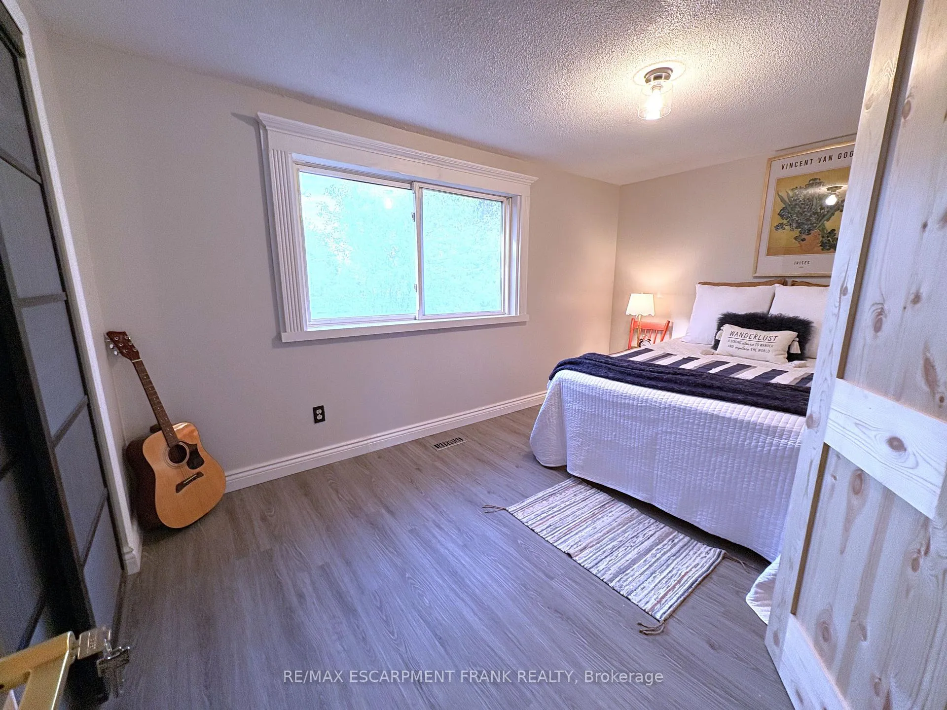 Photo 29 of 647 Balsam Crescent, Oshawa, Lakeview — HOMEH