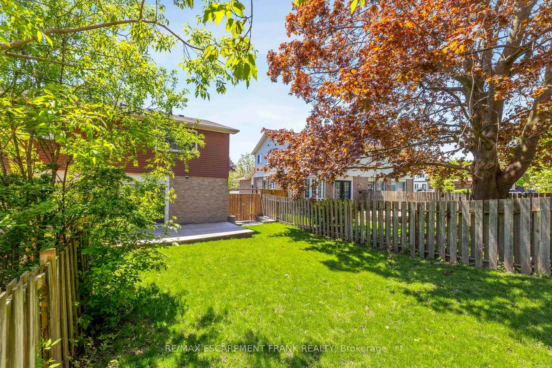 Photo 36 of 647 Balsam Crescent, Oshawa, Lakeview — HOMEH
