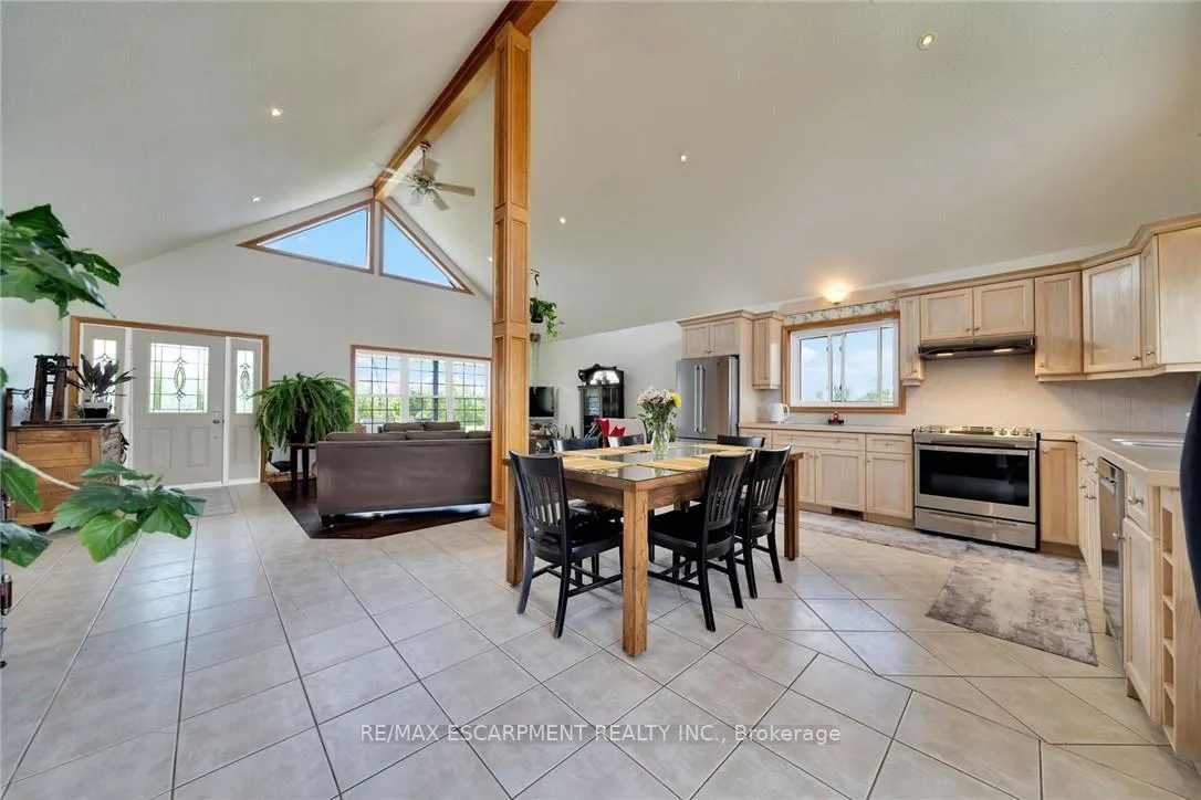 Photo 16 of 1309 Concession 1 Road S, Haldimand — HOMEH