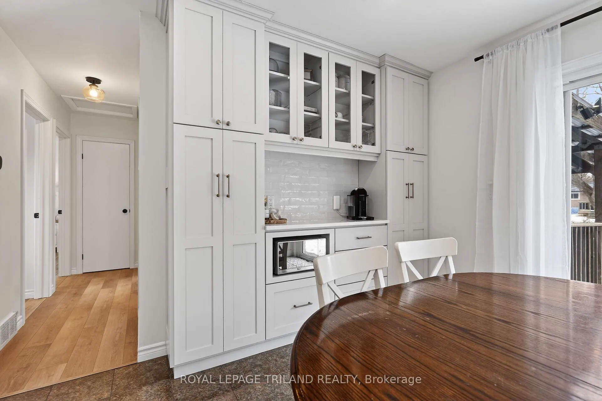Photo 12 of 133 Delaware Street, Middlesex Centre, Komoka — HOMEH
