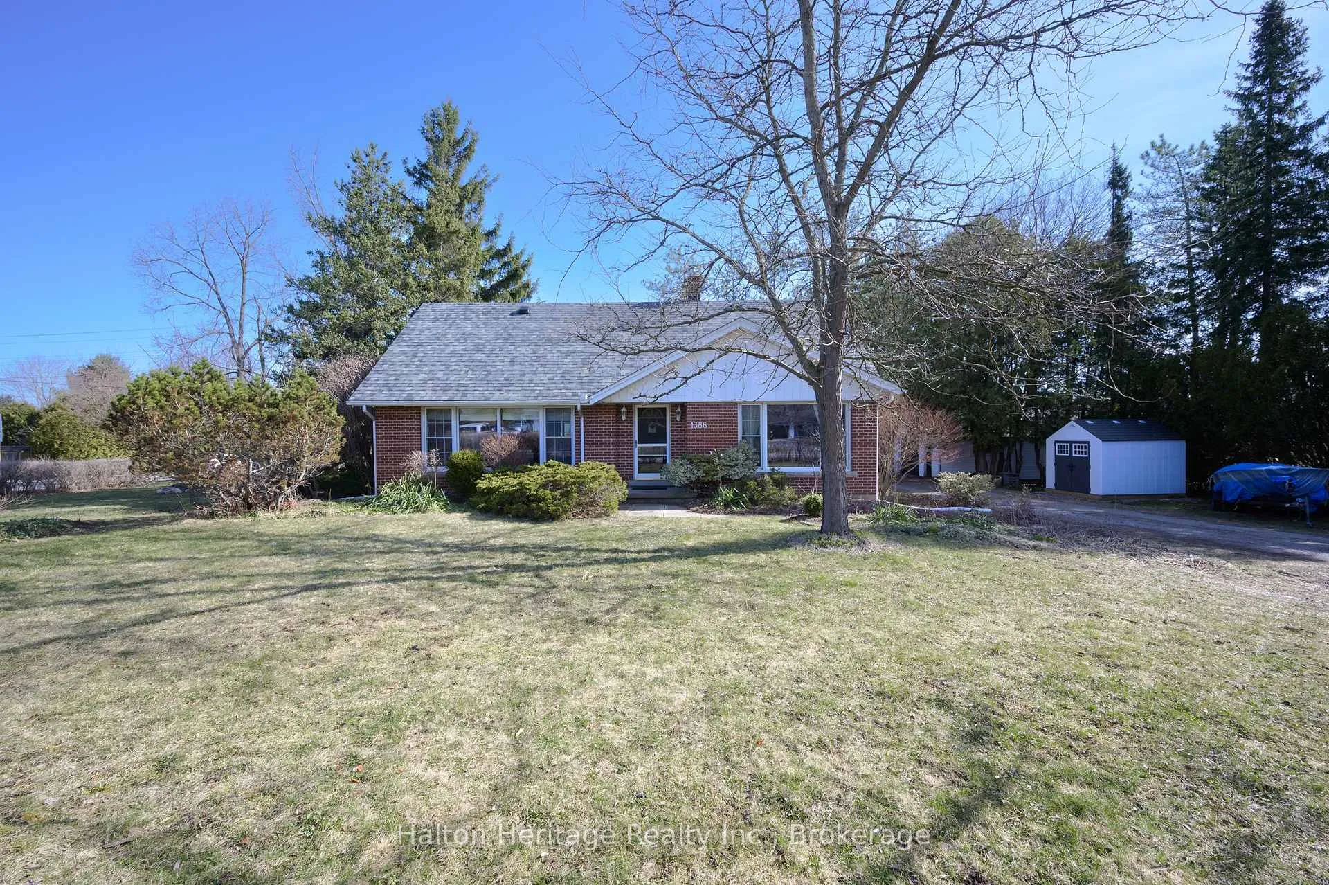 Photo 1 of 1386 Centre Road, Hamilton, Carlisle — HOMEH