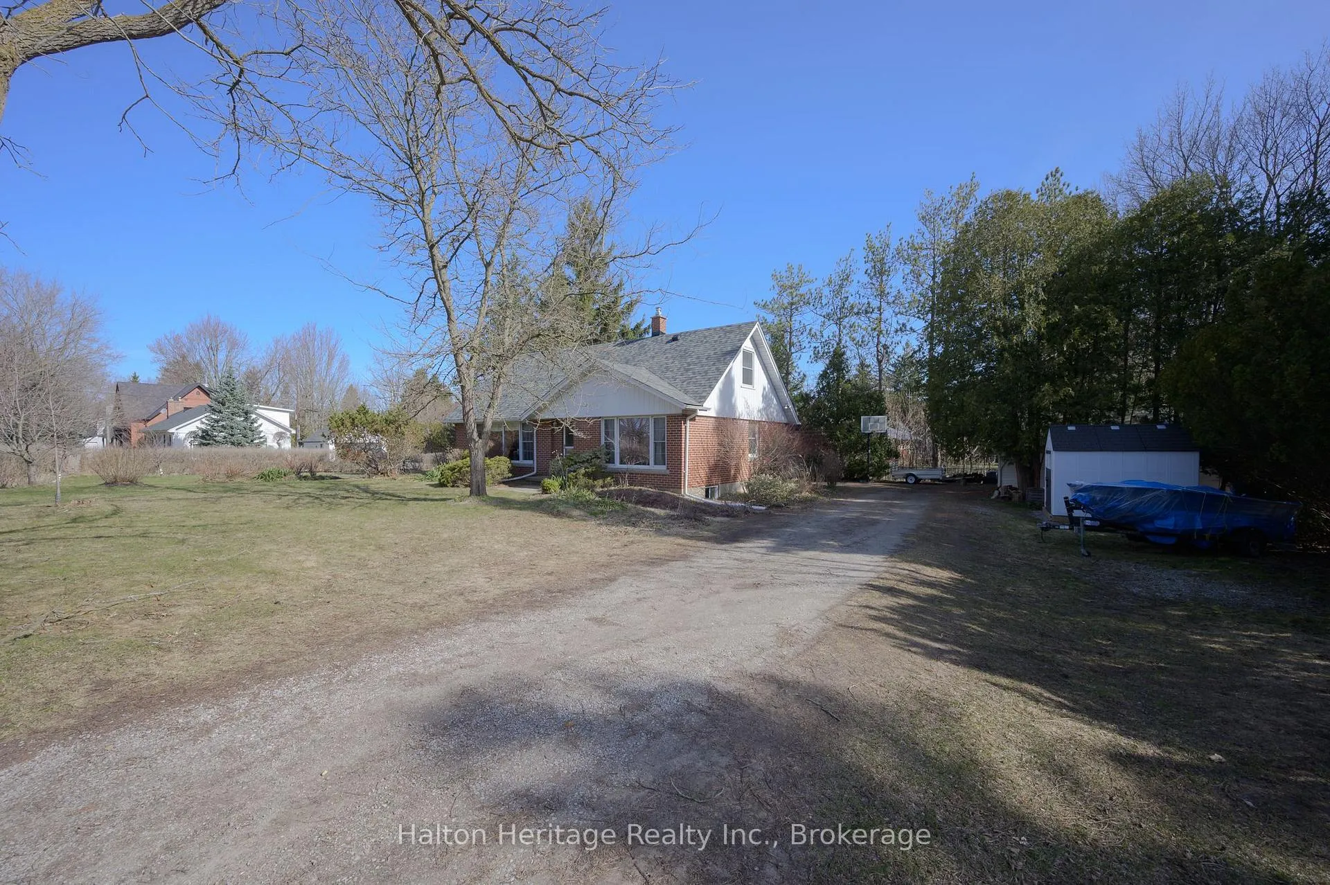 Photo 3 of 1386 Centre Road, Hamilton, Carlisle — HOMEH