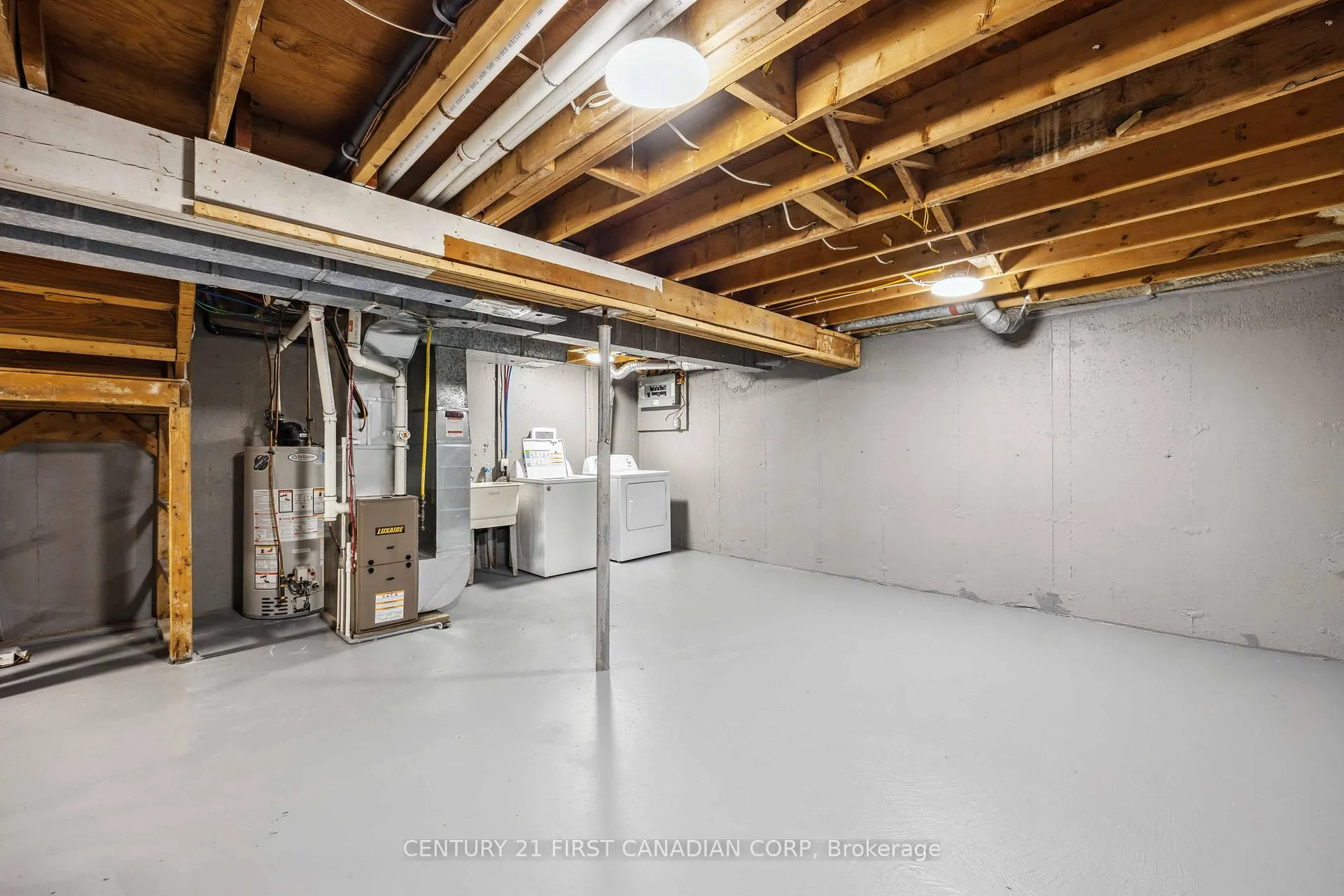 Photo 22 of 313 somerset Crescent, Sarnia — HOMEH