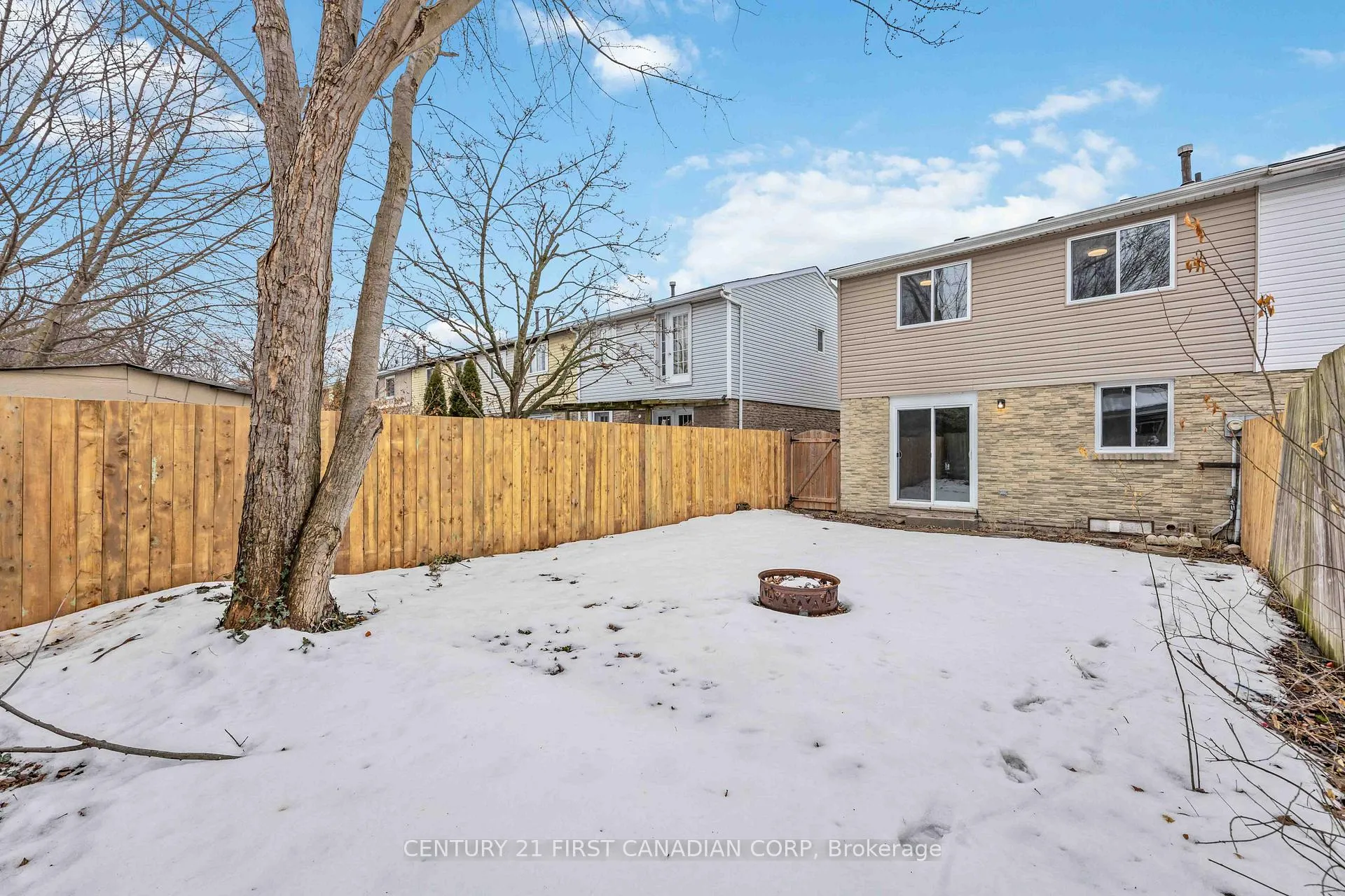 Photo 27 of 313 somerset Crescent, Sarnia — HOMEH