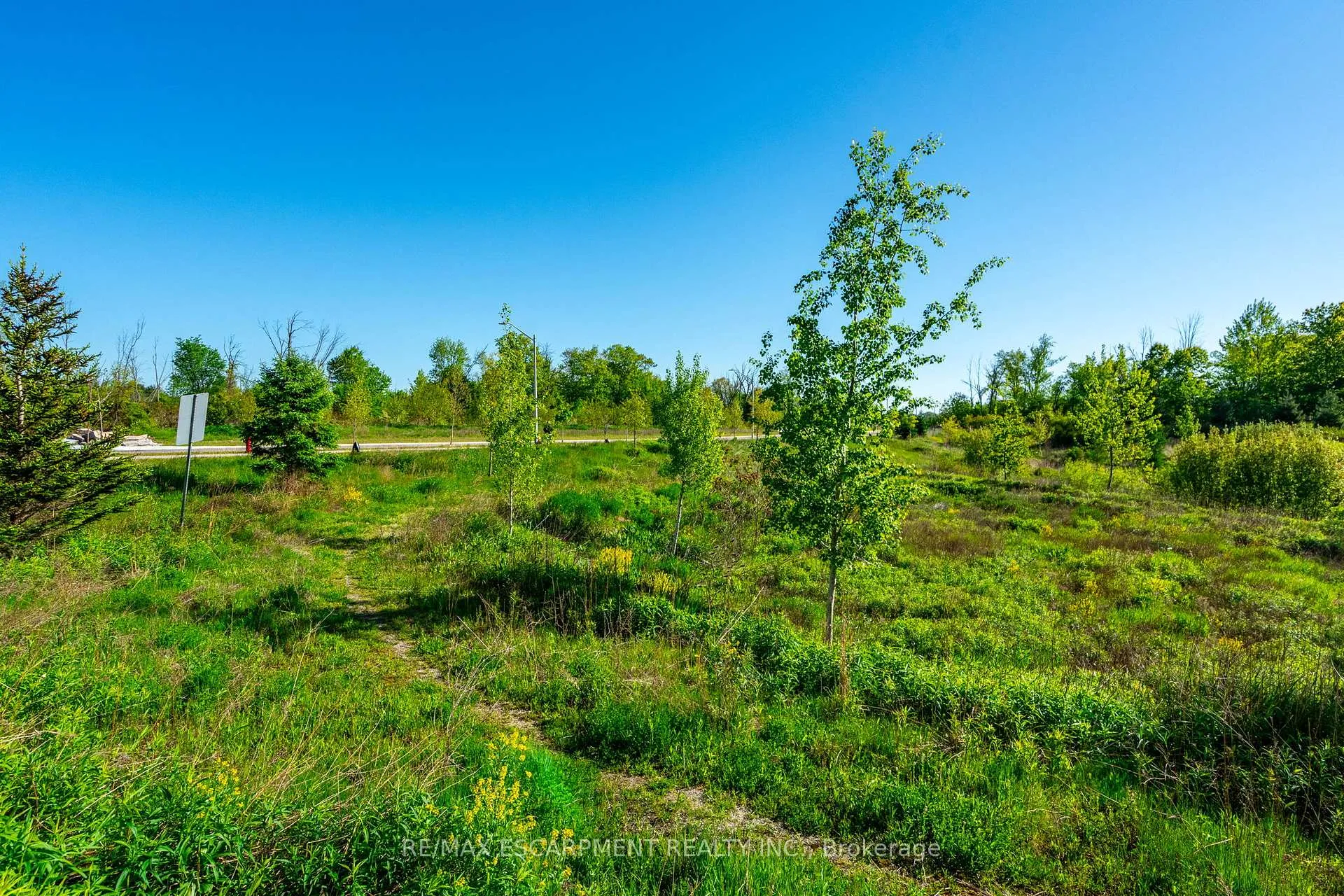 Photo 40 of 70 Borers Creek Circle, Hamilton, Waterdown — HOMEH