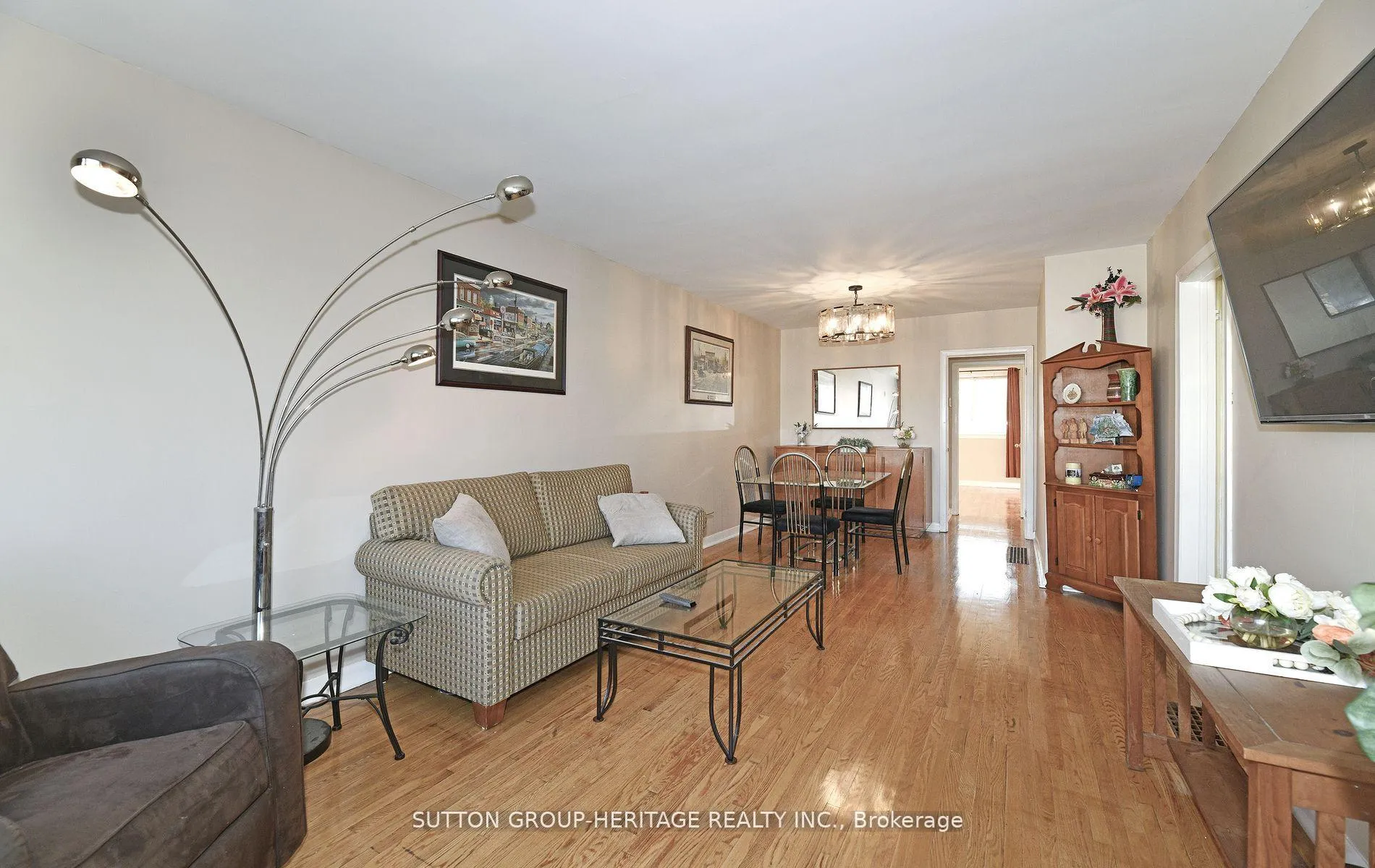 Photo 3 of 86 Burcher Road, Ajax, South East — HOMEH