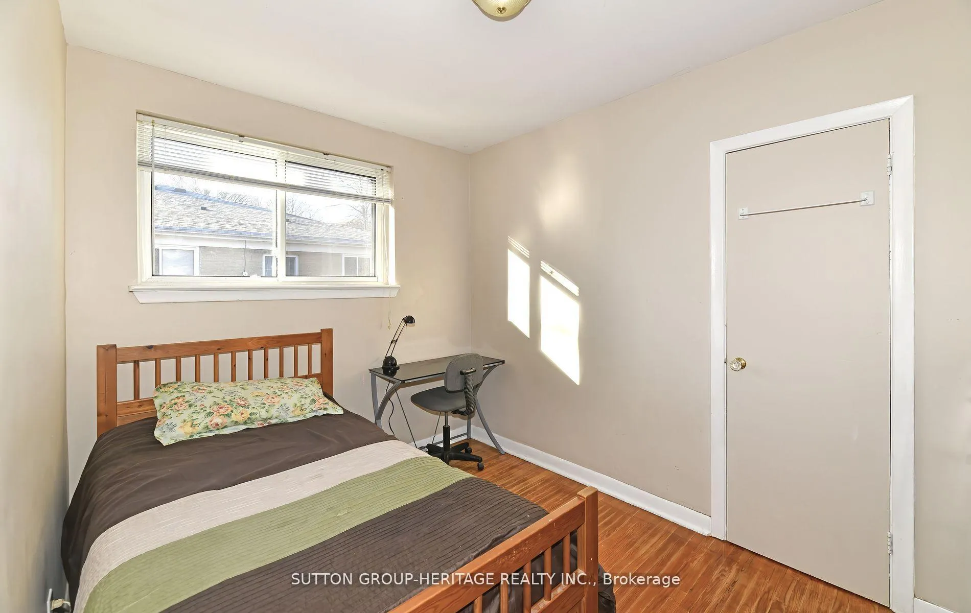 Photo 10 of 86 Burcher Road, Ajax, South East — HOMEH