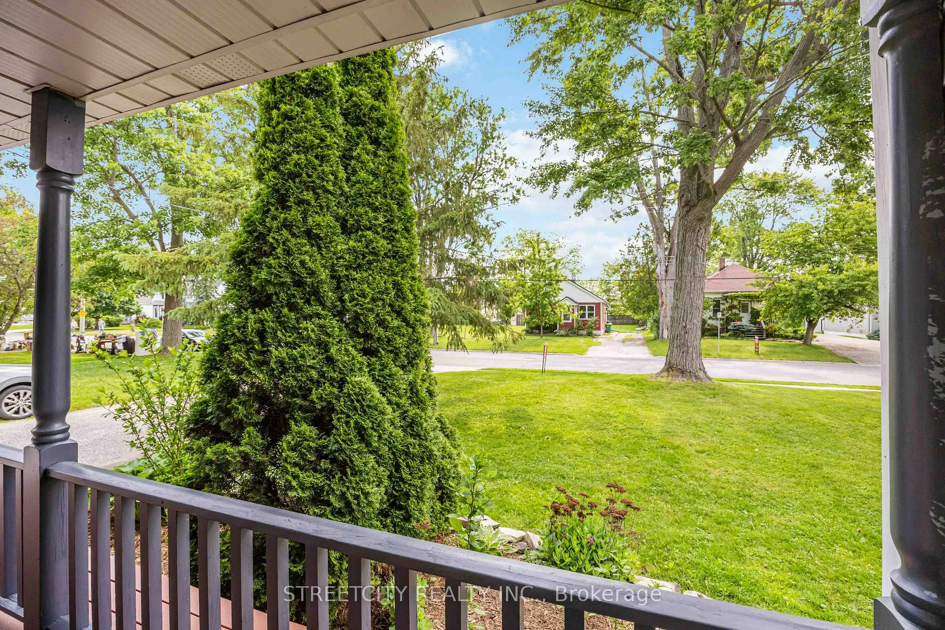 Photo 4 of 337 Eureka Street, Enniskillen, Petrolia — HOMEH