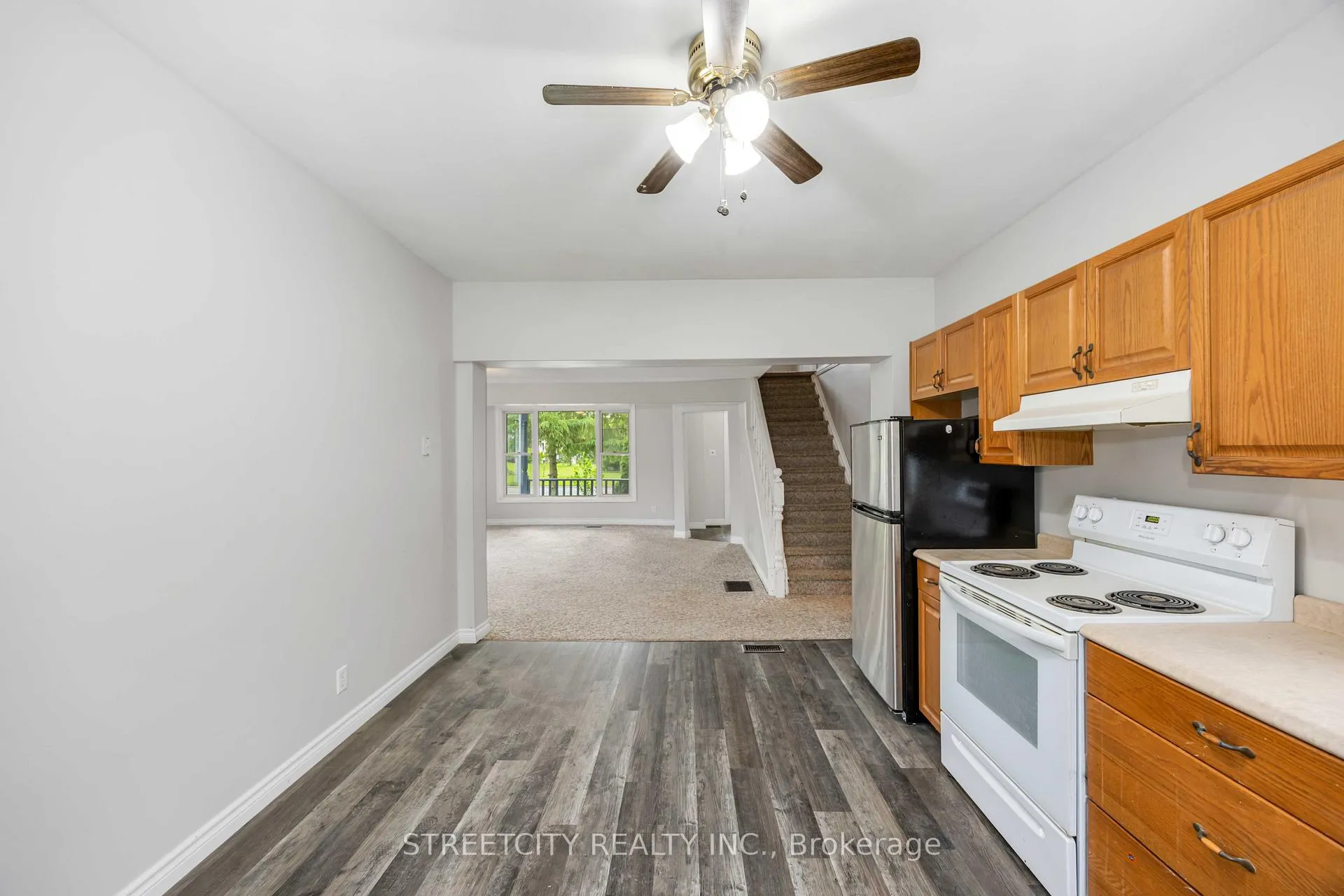 Photo 15 of 337 Eureka Street, Enniskillen, Petrolia — HOMEH