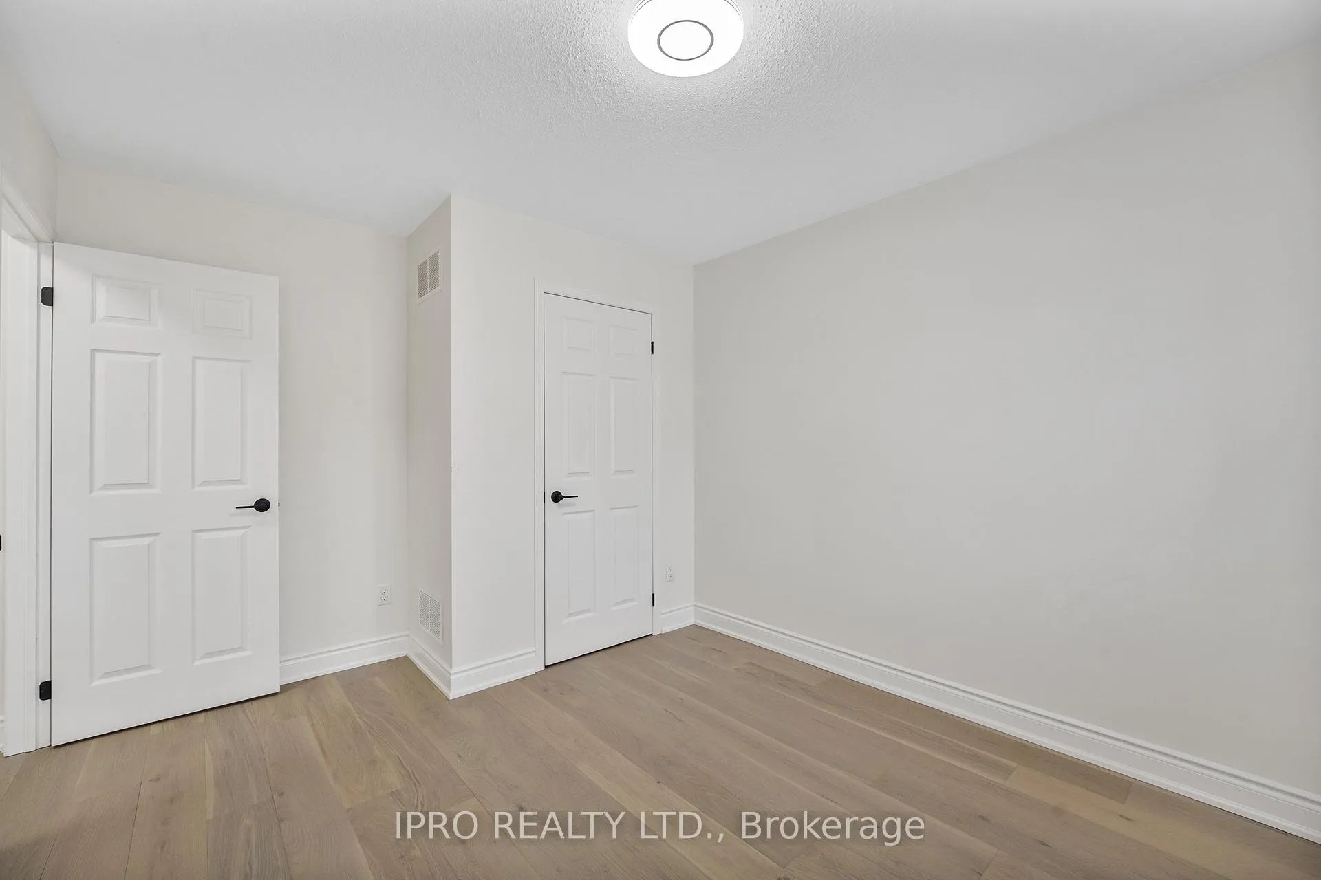 Photo 31 of 15 Coolwater Drive, Brampton, Sandringham-Wellington — HOMEH