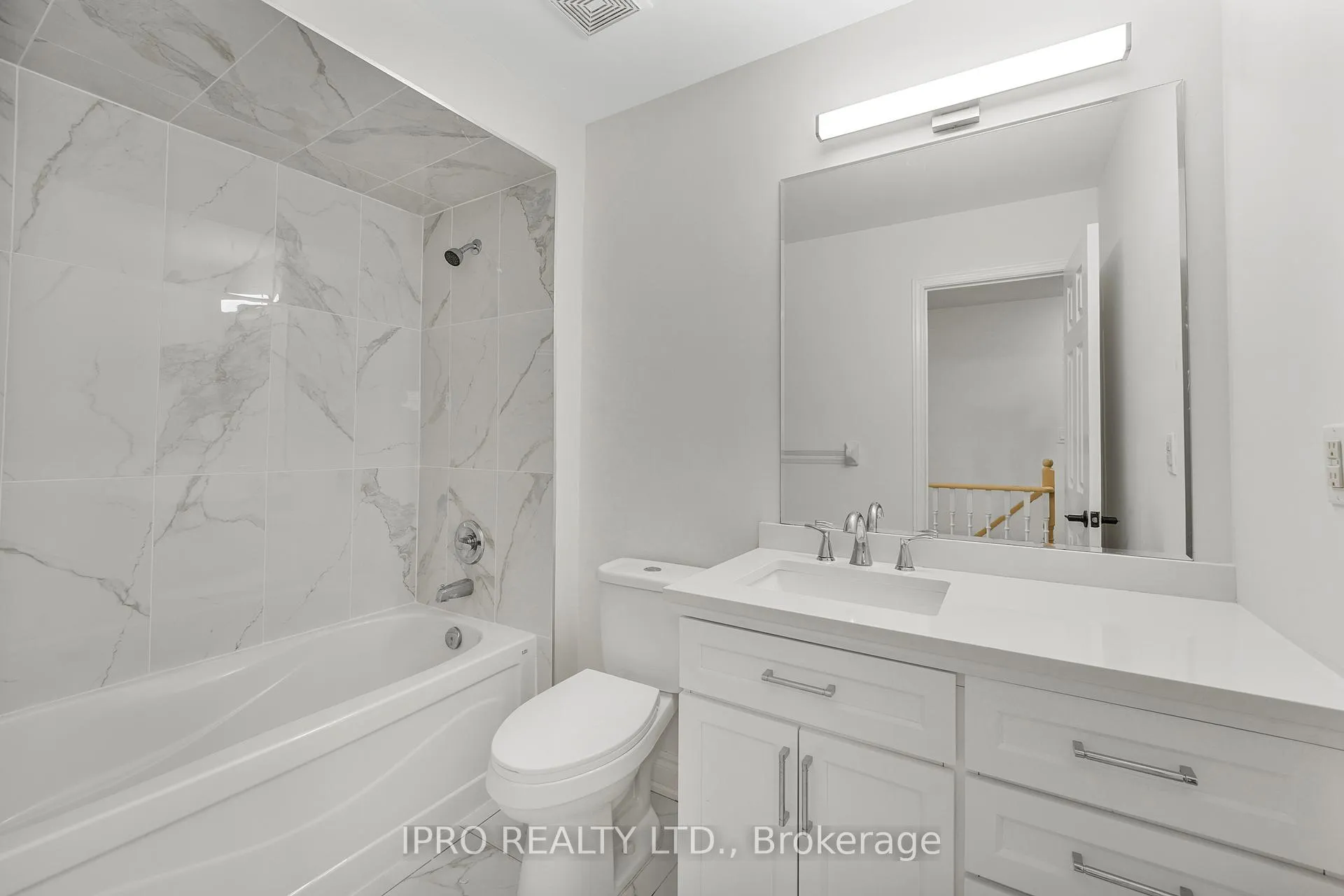 Photo 33 of 15 Coolwater Drive, Brampton, Sandringham-Wellington — HOMEH
