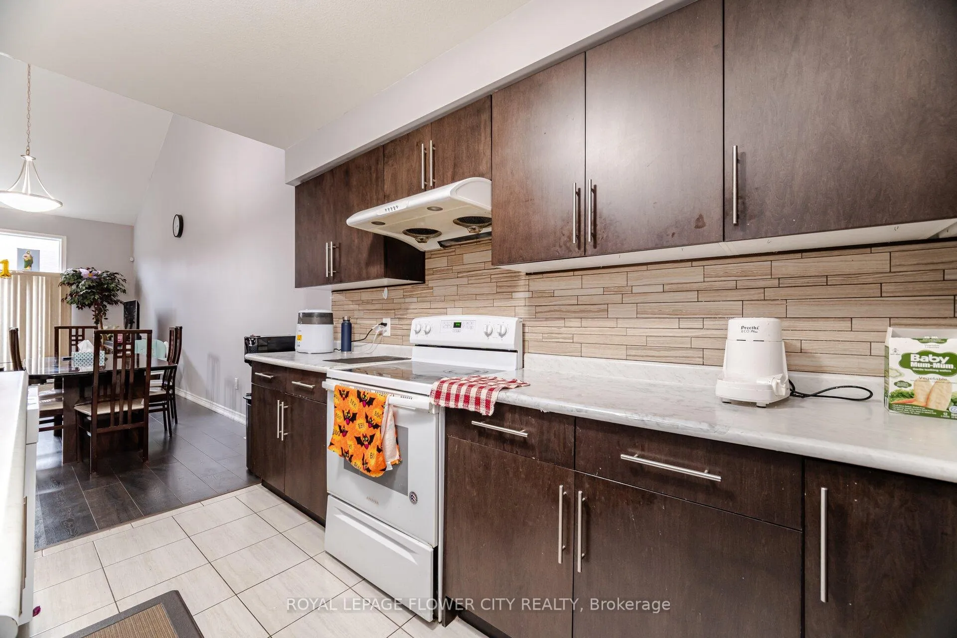 Photo 10 of 4435 Shuttleworth Drive, Niagara Falls, Lyons Creek — HOMEH