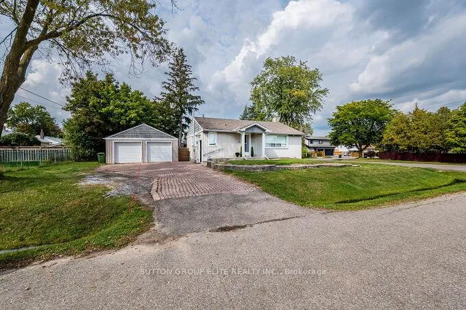 Photo 40 of 107 Martha Street, Caledon, Bolton West — HOMEH