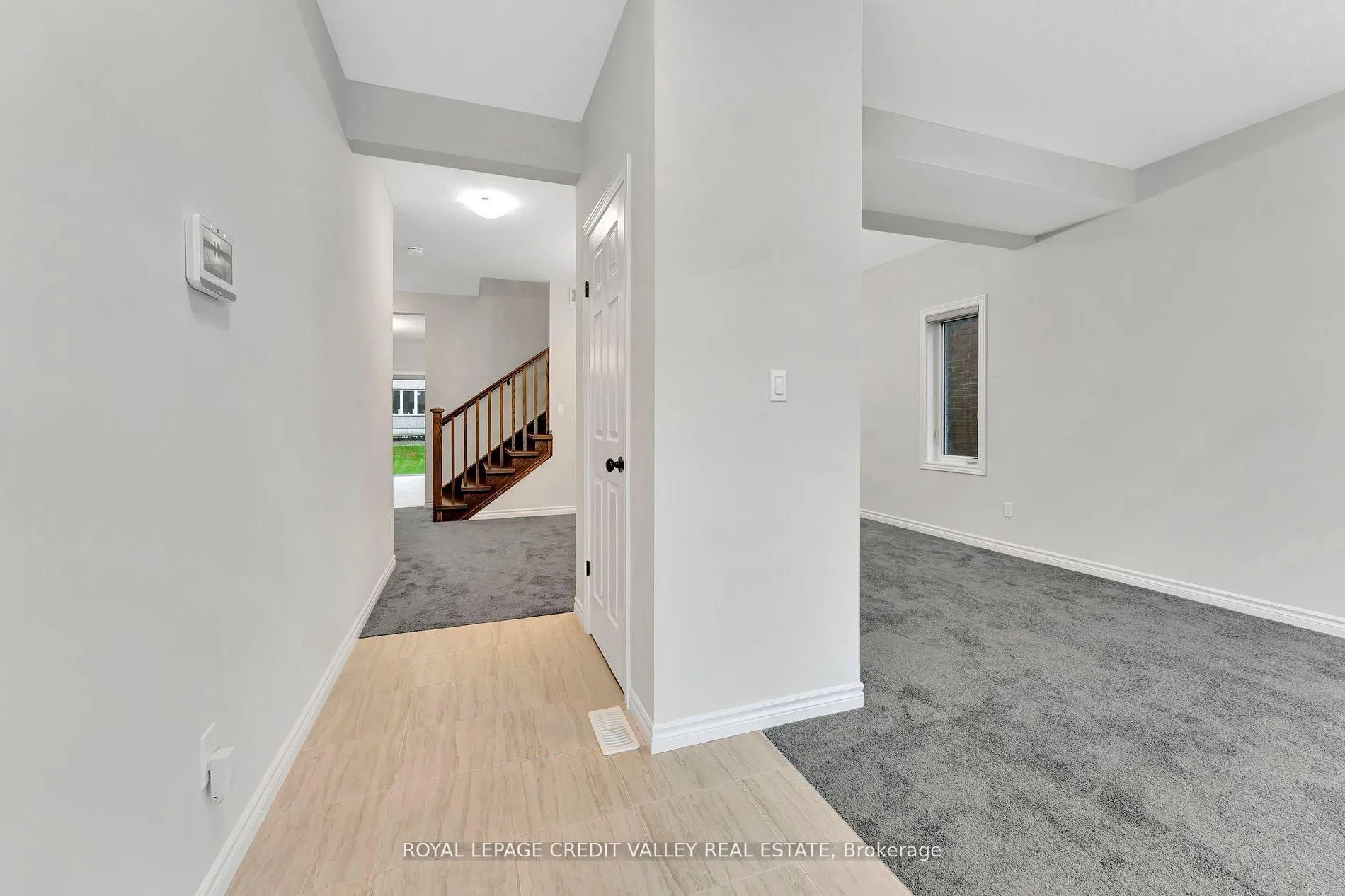 Photo 7 of 104 Sass Crescent, Brant, Paris — HOMEH