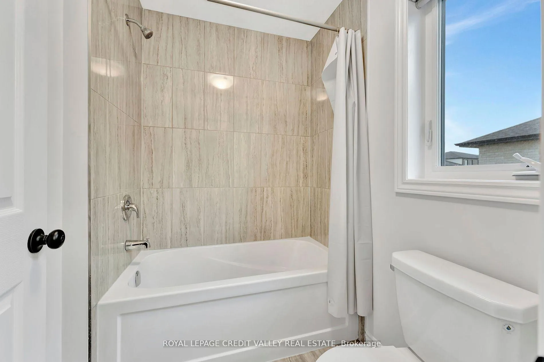 Photo 29 of 104 Sass Crescent, Brant, Paris — HOMEH