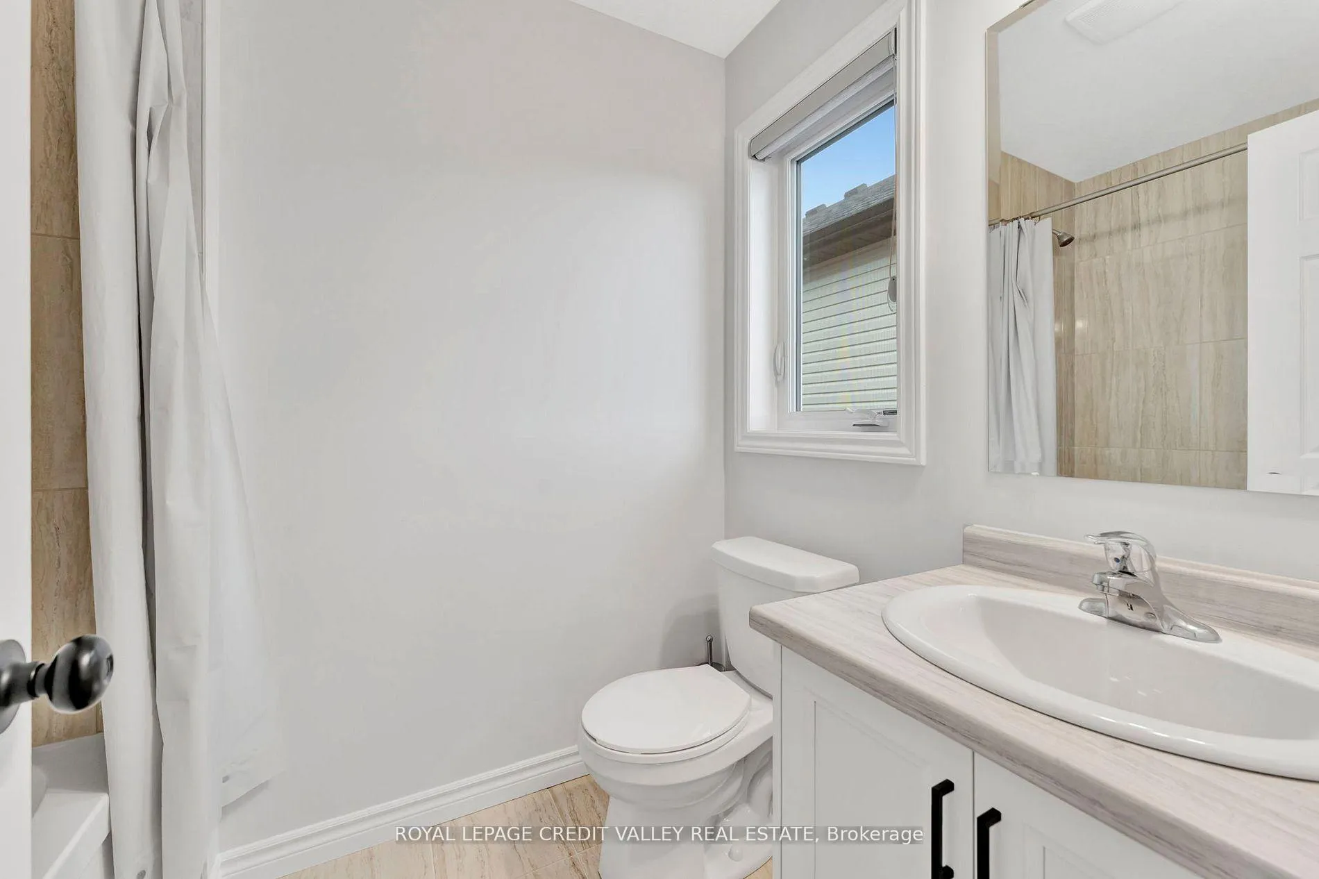 Photo 35 of 104 Sass Crescent, Brant, Paris — HOMEH