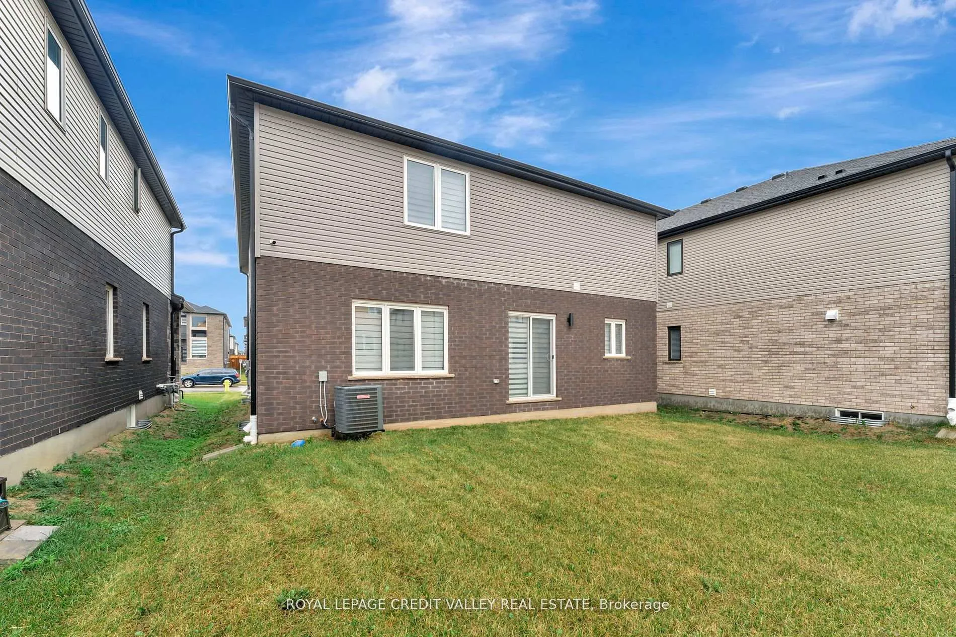 Photo 37 of 104 Sass Crescent, Brant, Paris — HOMEH