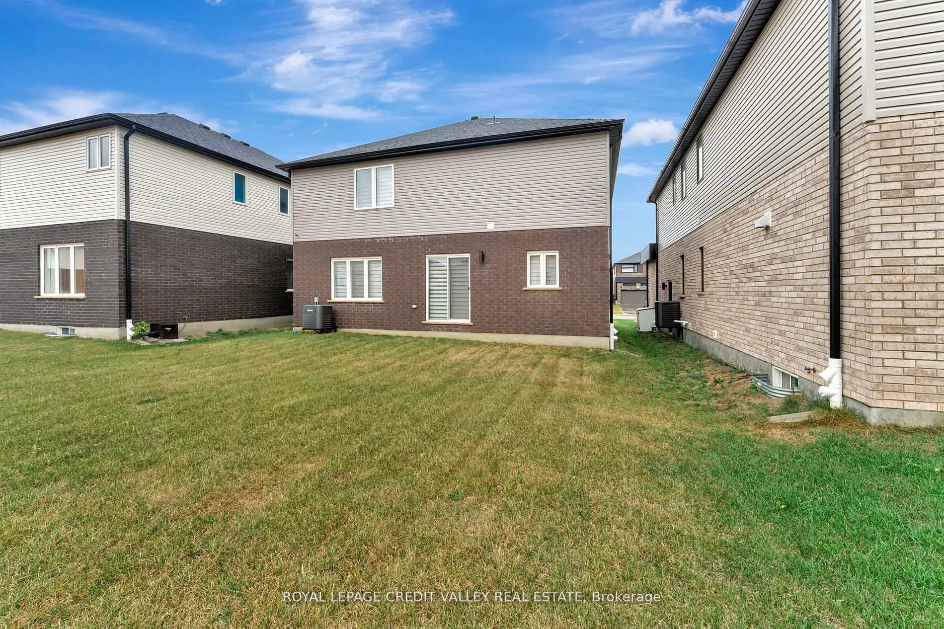 Photo 38 of 104 Sass Crescent, Brant, Paris — HOMEH