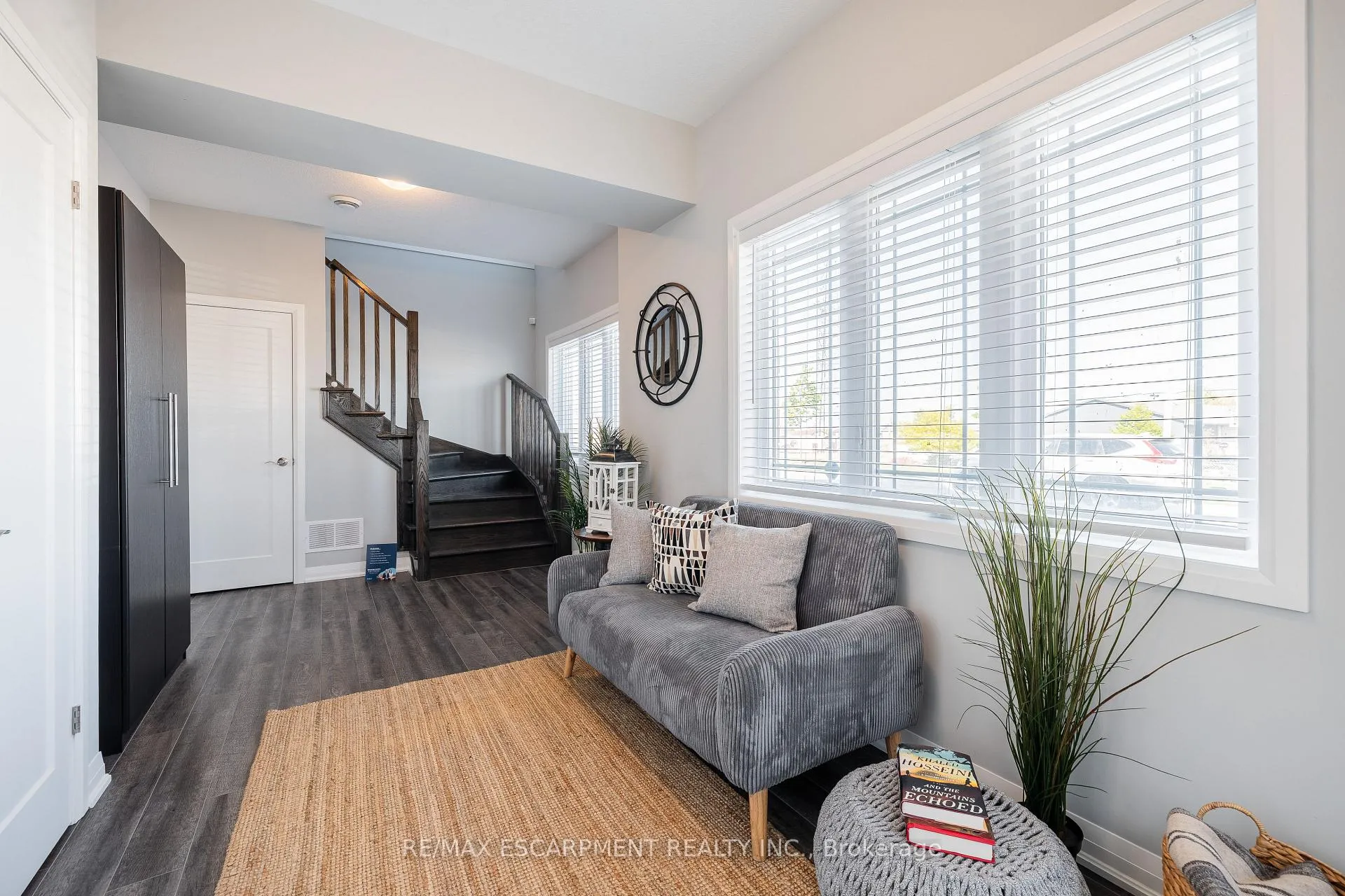 Photo 6 of 51 Laguna Village Crescent W, Hamilton, Rural Glanbrook — HOMEH