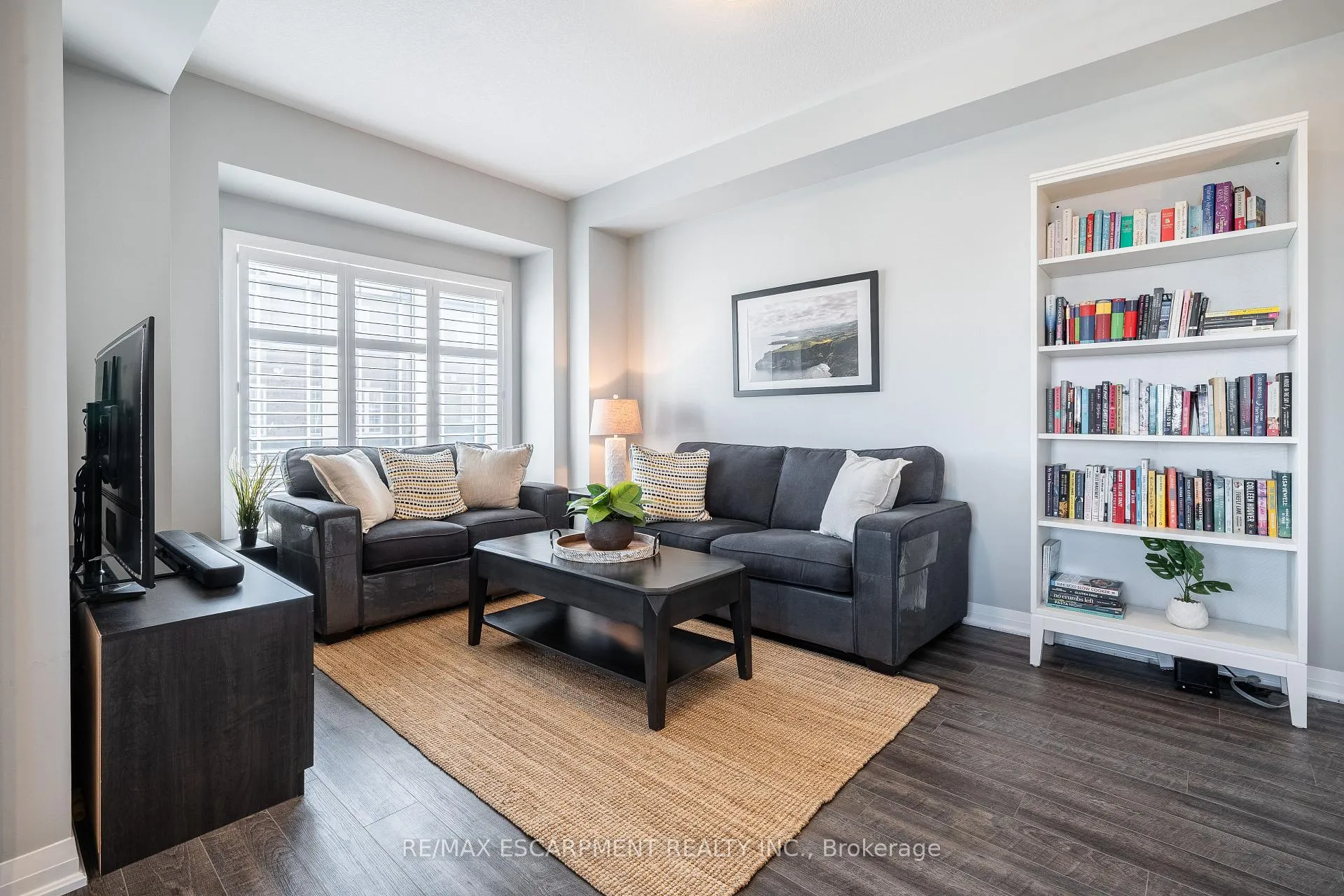 Photo 10 of 51 Laguna Village Crescent W, Hamilton, Rural Glanbrook — HOMEH